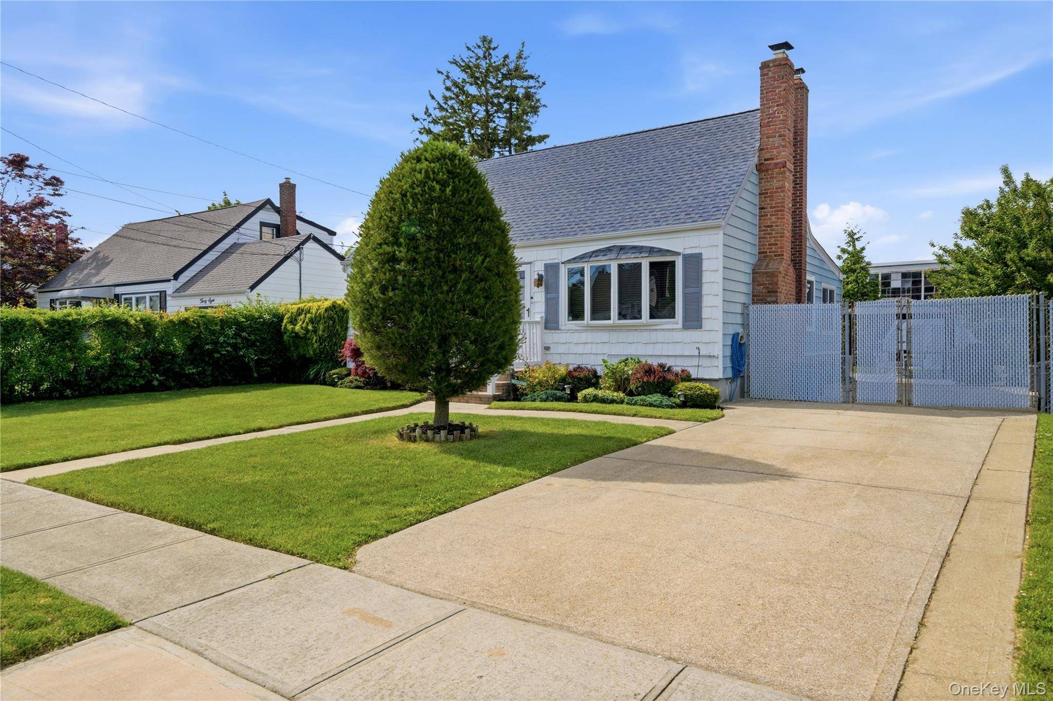Casa com 4 Quartos à Venda em Amityville - Nova Iorque - EUA - 3