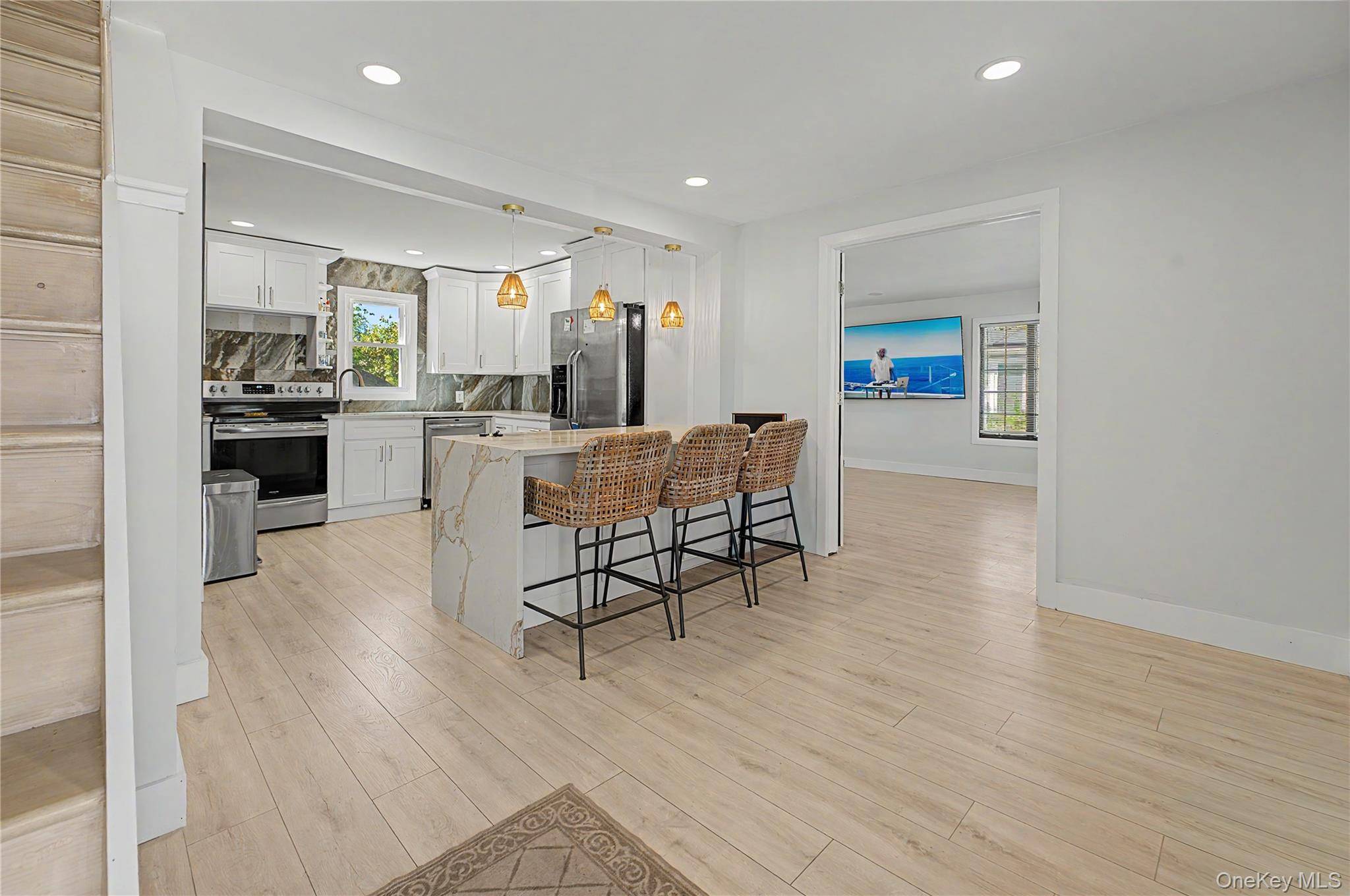 4 Bedroom Home for Sale in Amityville - New York - USA - 2