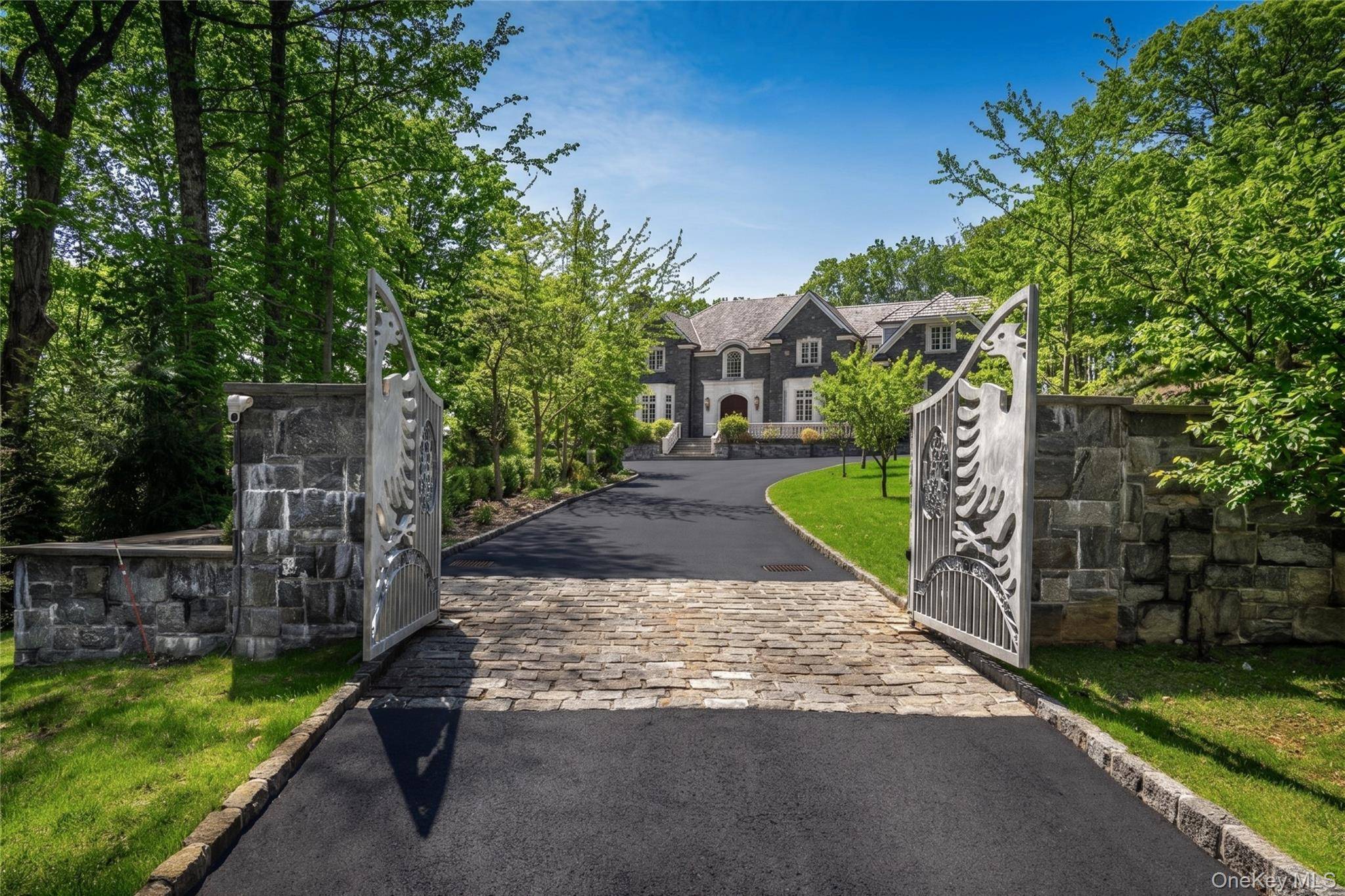 Casa com 4 Quartos à Venda em Armonk - Nova Iorque - EUA - 1