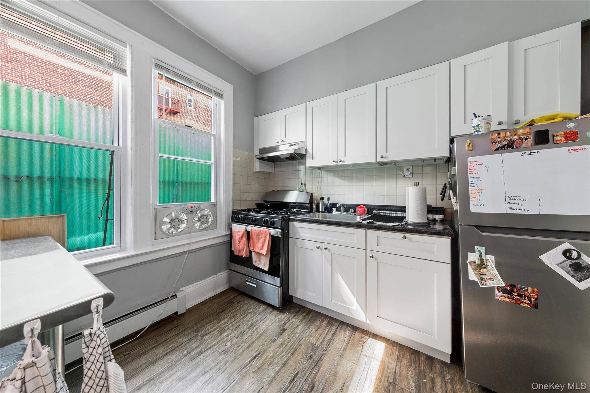 Casa de 4 Dormitorios en Venta en Astoria - Nueva York - EE. UU. - 4