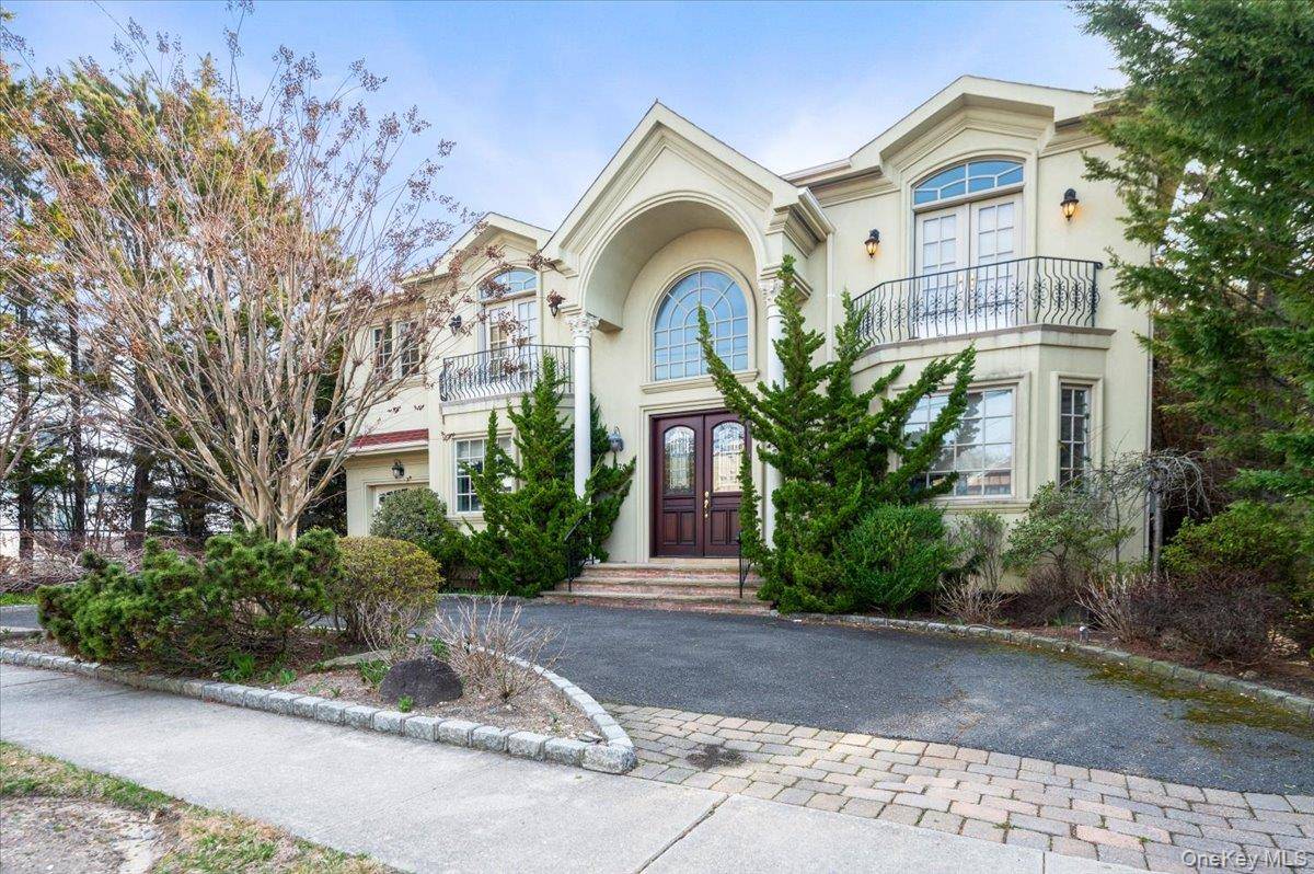 Casa de 4 Dormitorios en Venta en Atlantic Beach - Nueva York - EE. UU. - 1