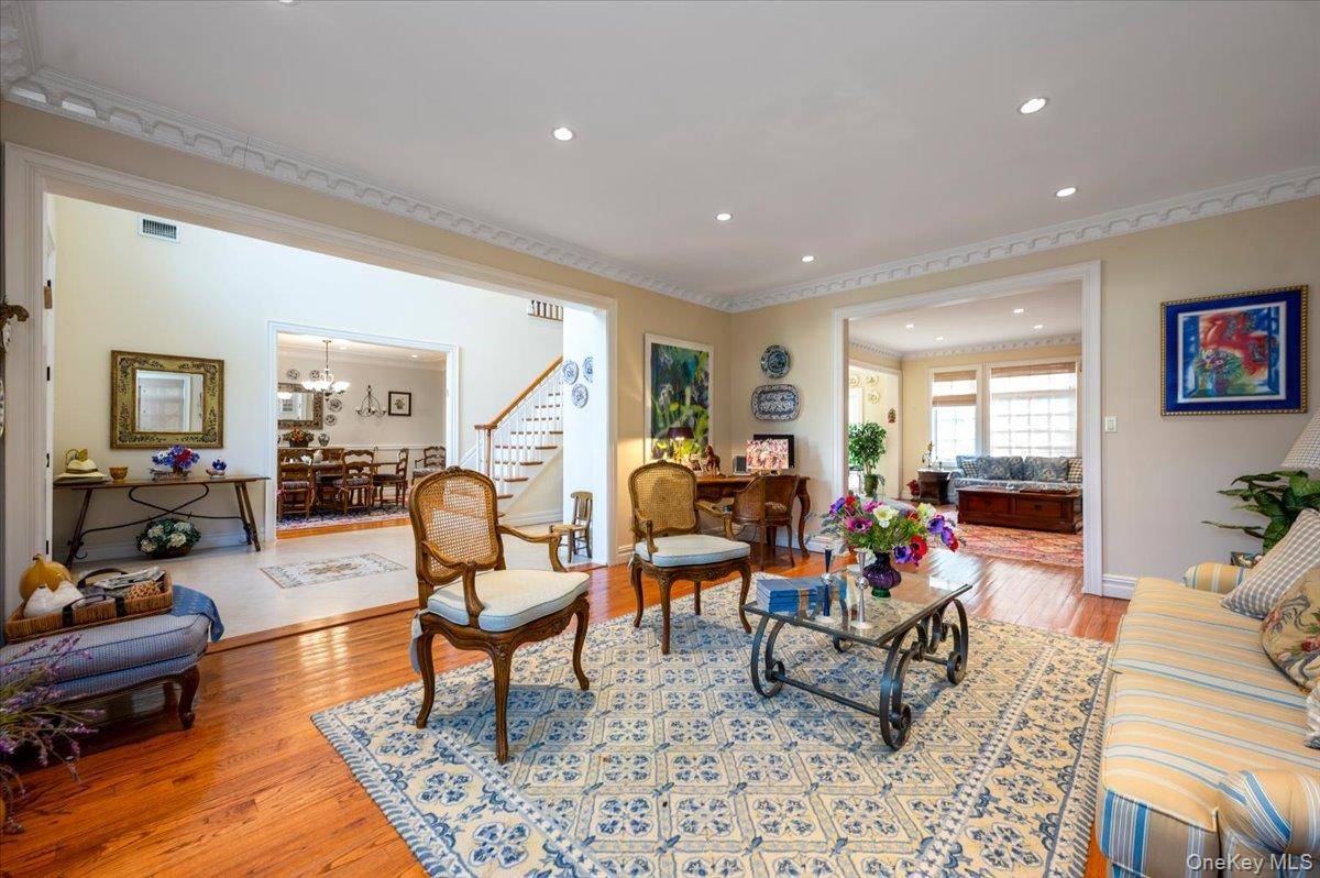Casa de 4 Dormitorios en Venta en Atlantic Beach - Nueva York - EE. UU. - 6