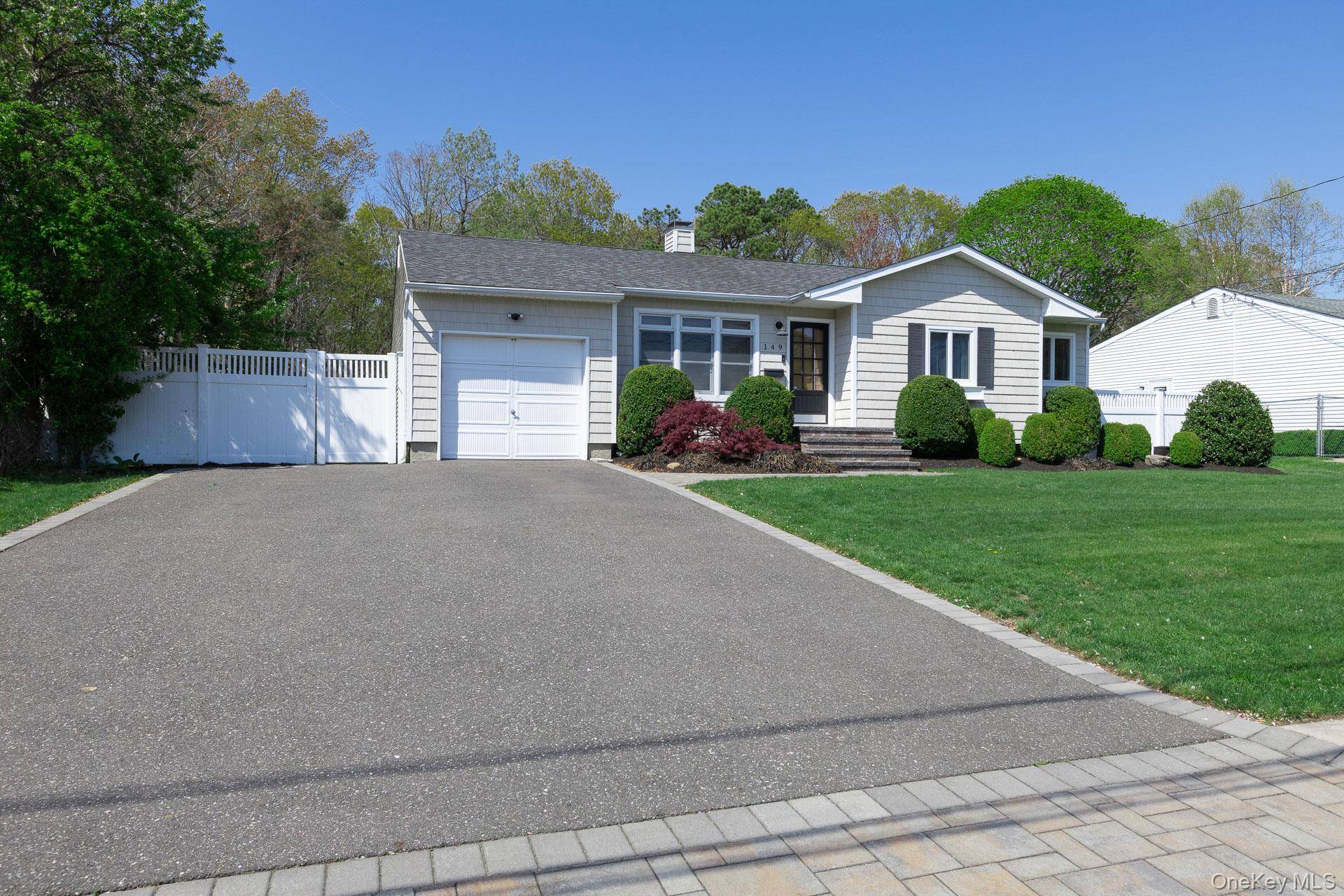 Casa de 4 Dormitorios en Venta en Bayport - Nueva York - EE. UU. - 4
