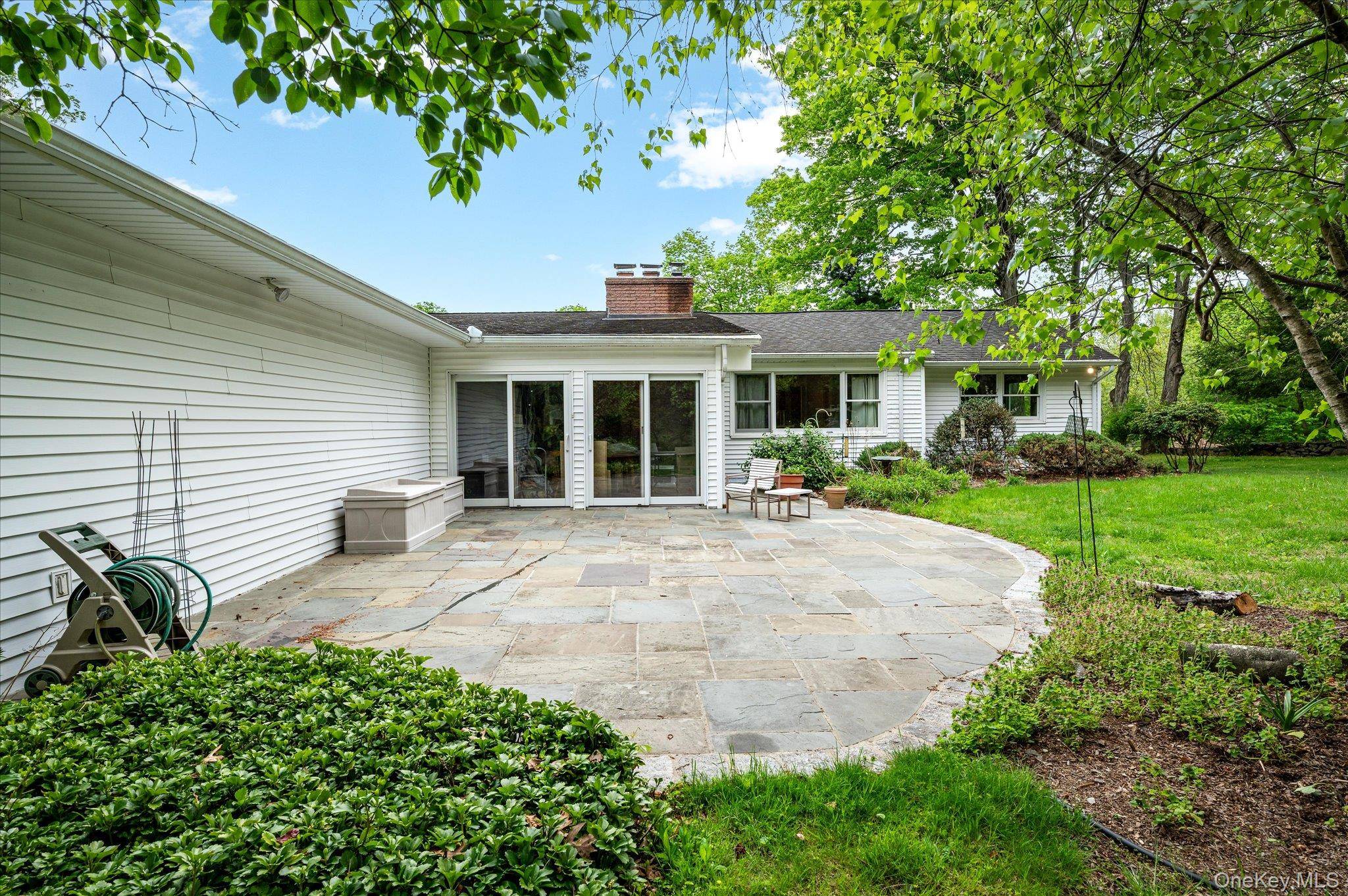 4 Bedroom Home for Sale in Bedford Corners - New York - USA - 3
