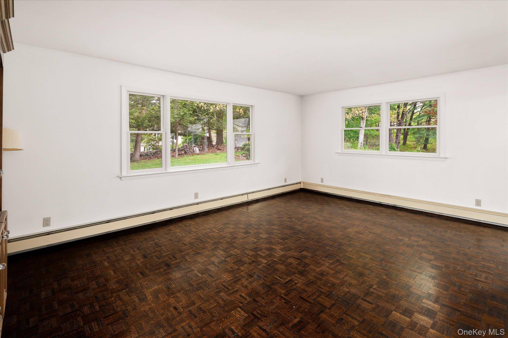 4 Bedroom Home for Sale in Bedford Corners - New York - USA - 6