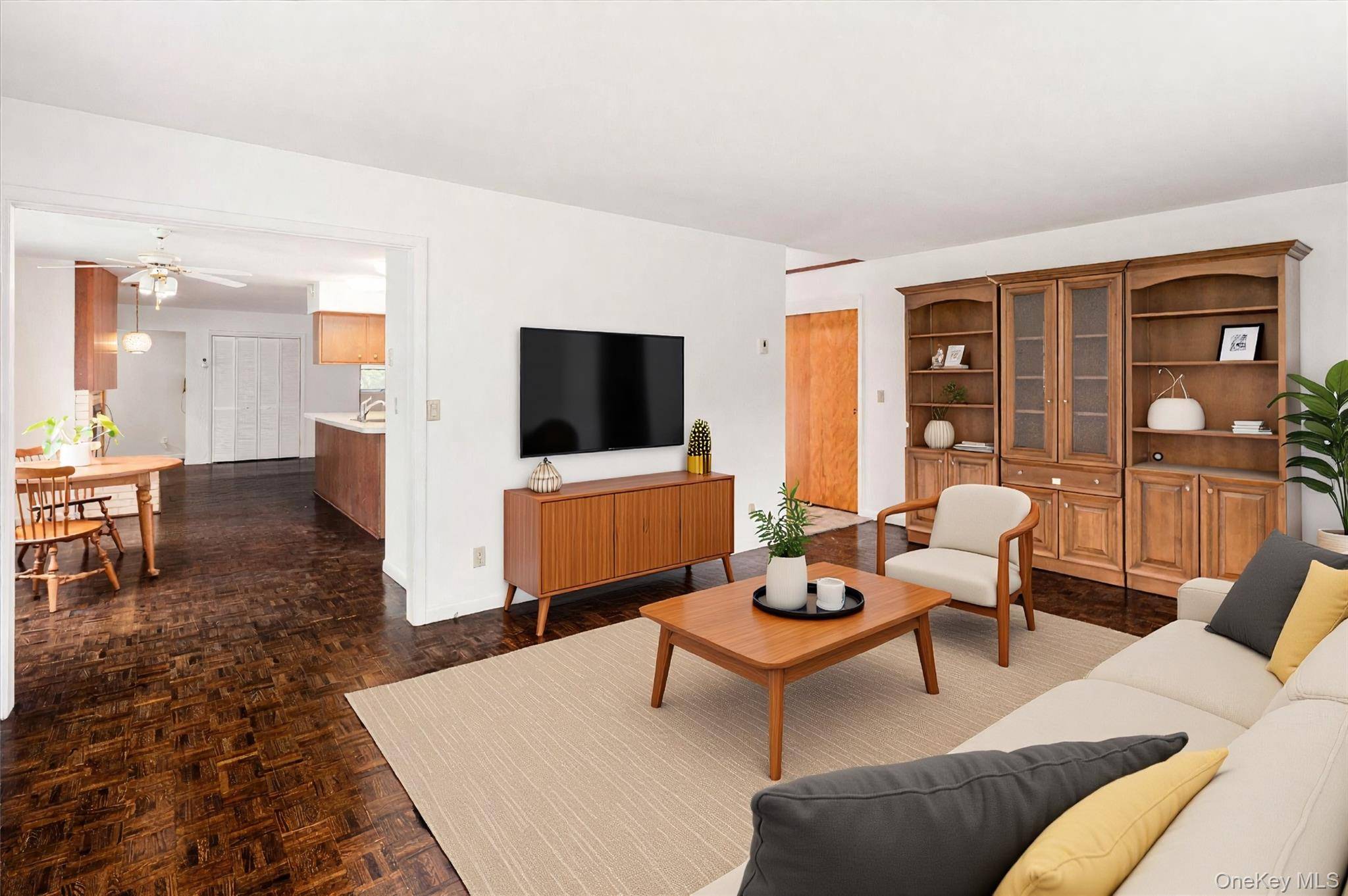 4 Bedroom Home for Sale in Bedford Corners - New York - USA - 8
