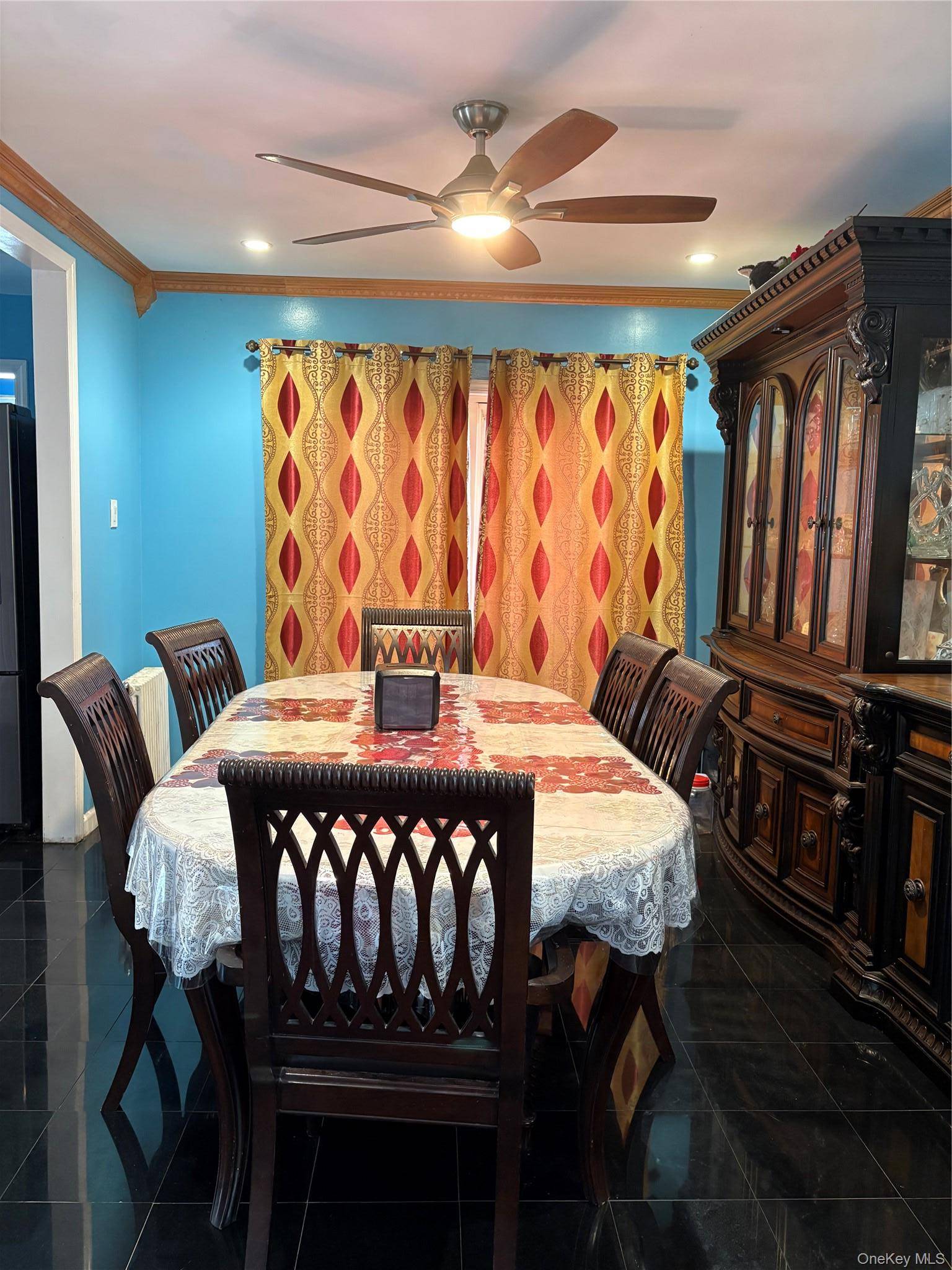 Casa de 4 Dormitorios en Venta en Bellerose Manor - Nueva York - EE. UU. - 2