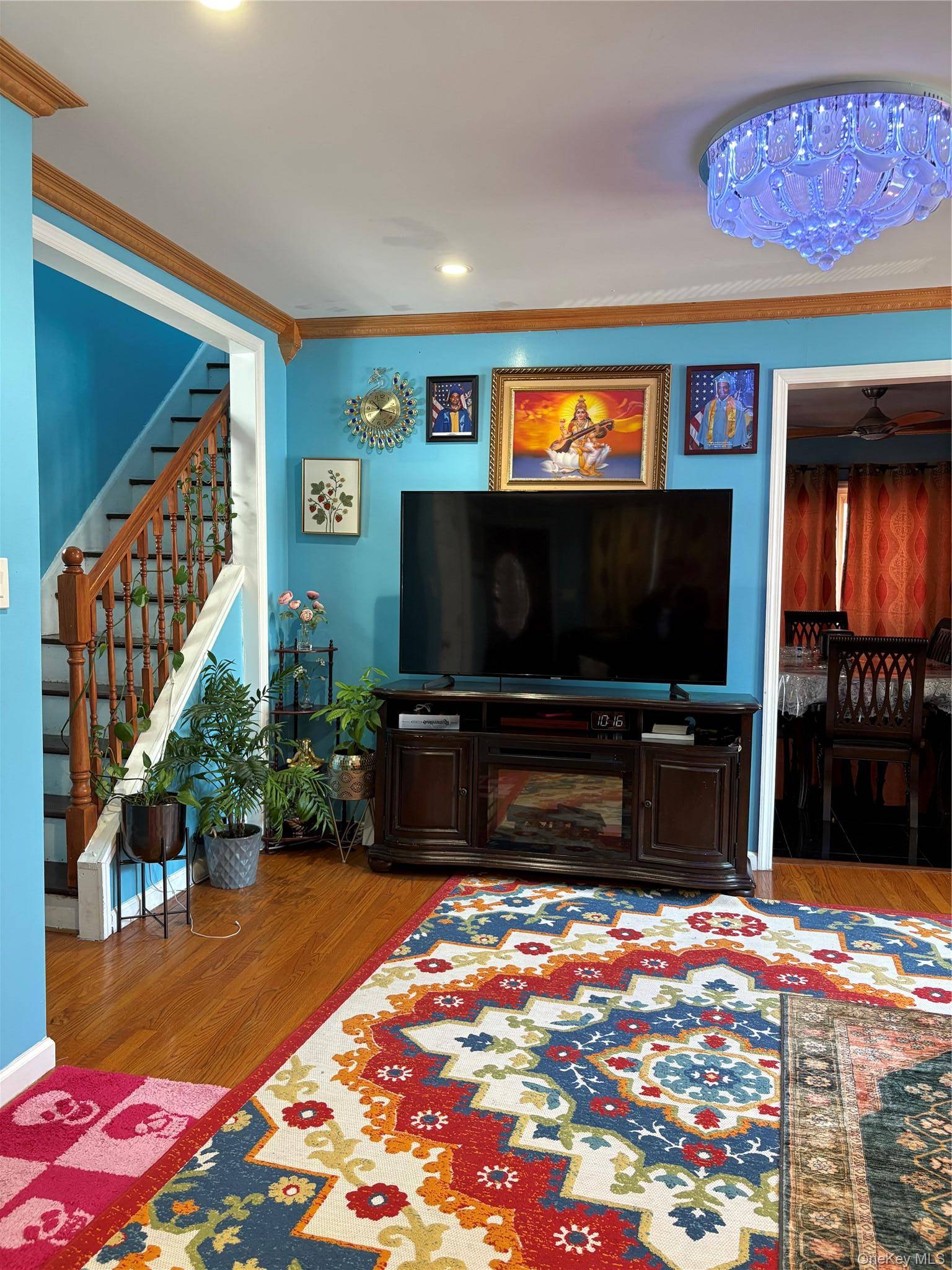Casa de 4 Dormitorios en Venta en Bellerose Manor - Nueva York - EE. UU. - 5