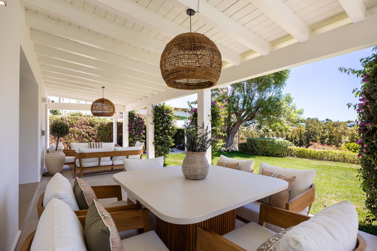Casa de 4 Dormitorios en Venta en Benahavís, Costa del Sol - 3