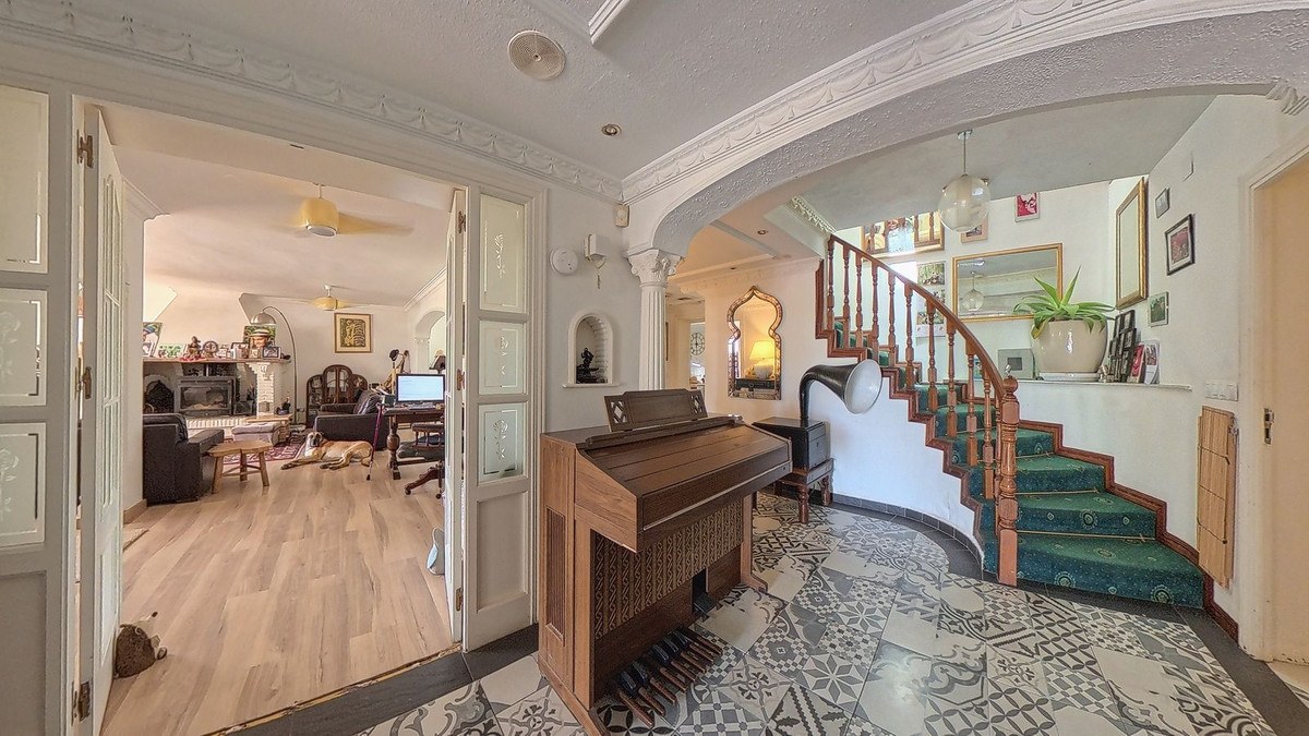 Casa com 4 Quartos à Venda em Benalmádena - Costa del Sol - 2