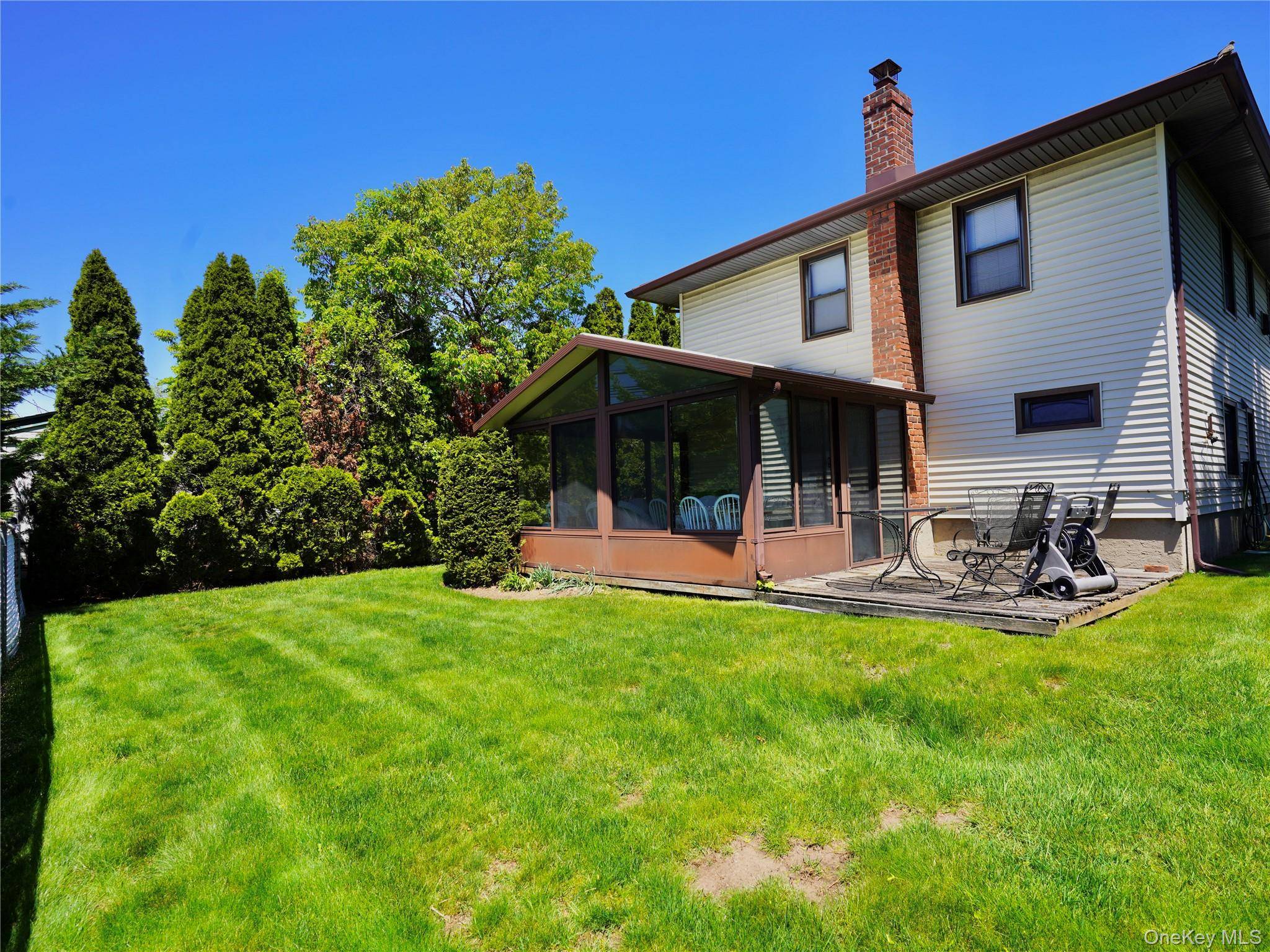 Casa com 4 Quartos à Venda em Bethpage - Nova Iorque - EUA - 5