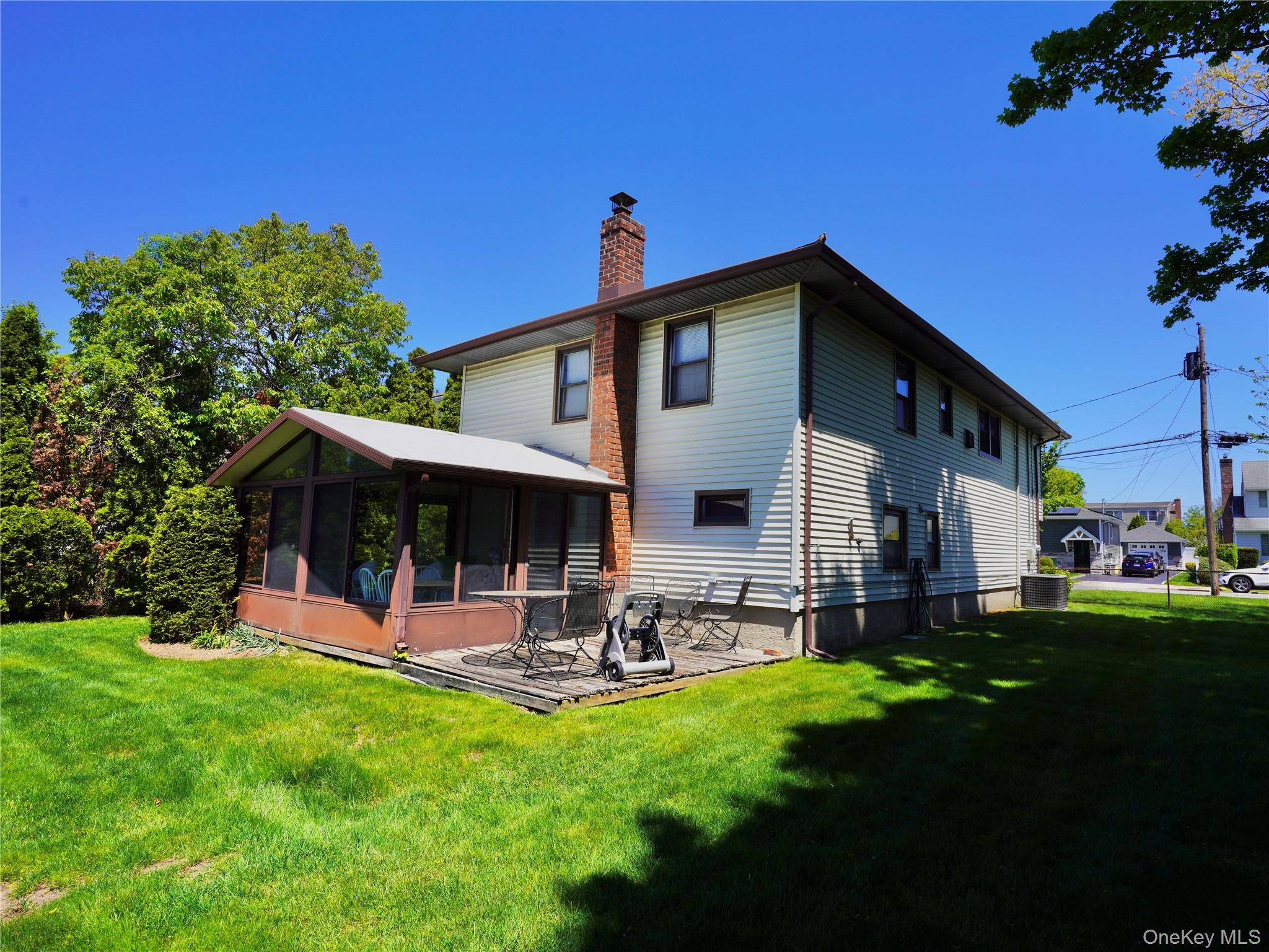 Casa com 4 Quartos à Venda em Bethpage - Nova Iorque - EUA - 6