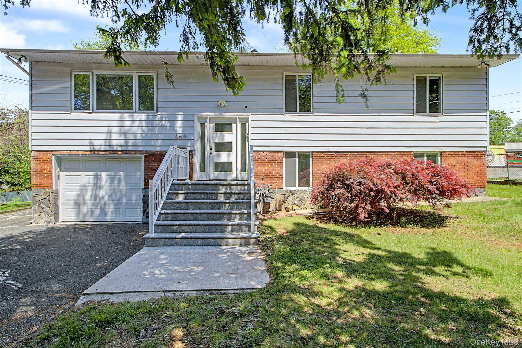 4 Bedroom Home for Sale in Blauvelt - New York - USA - 1