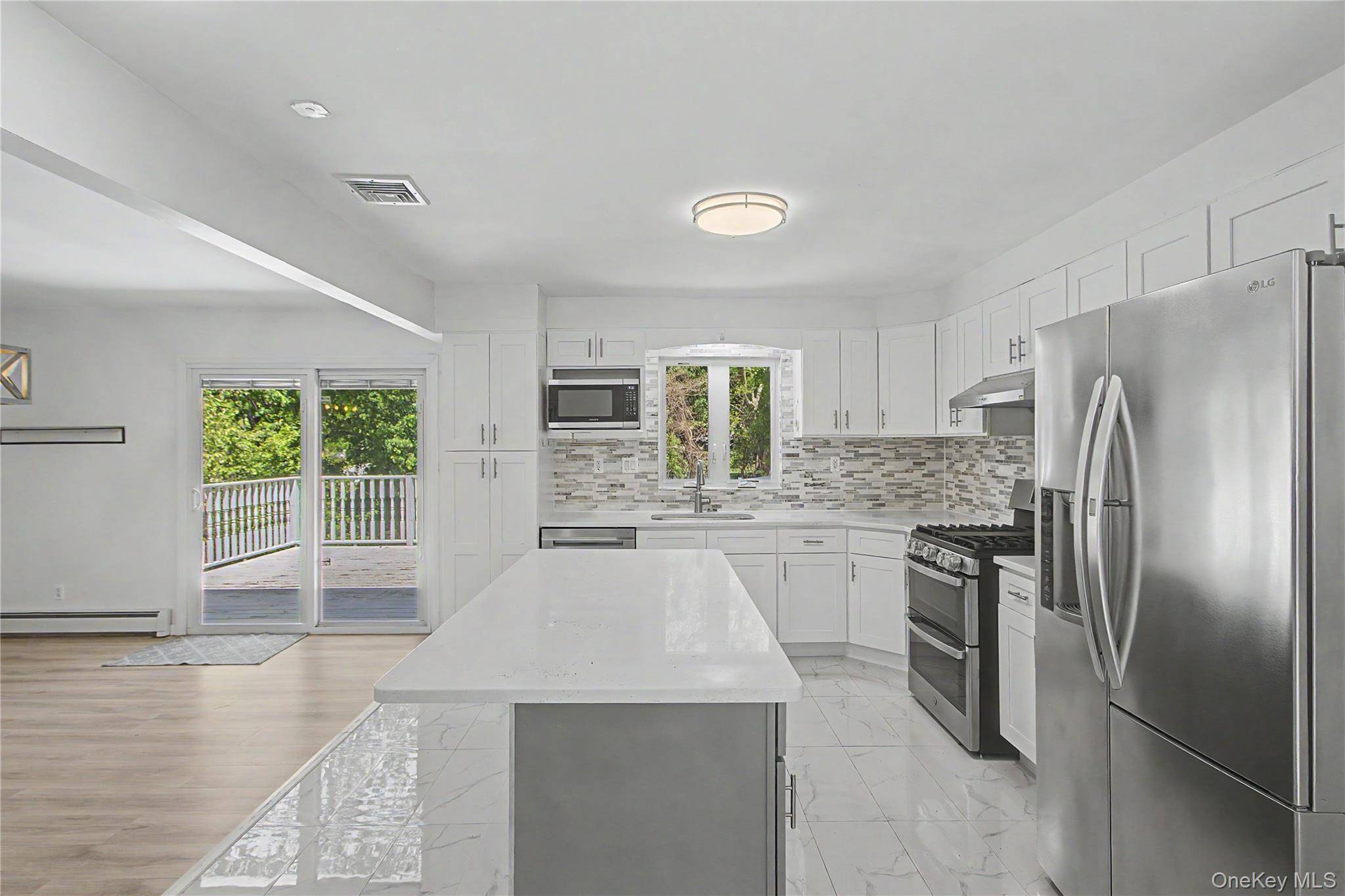 4 Bedroom Home for Sale in Blauvelt - New York - USA - 8