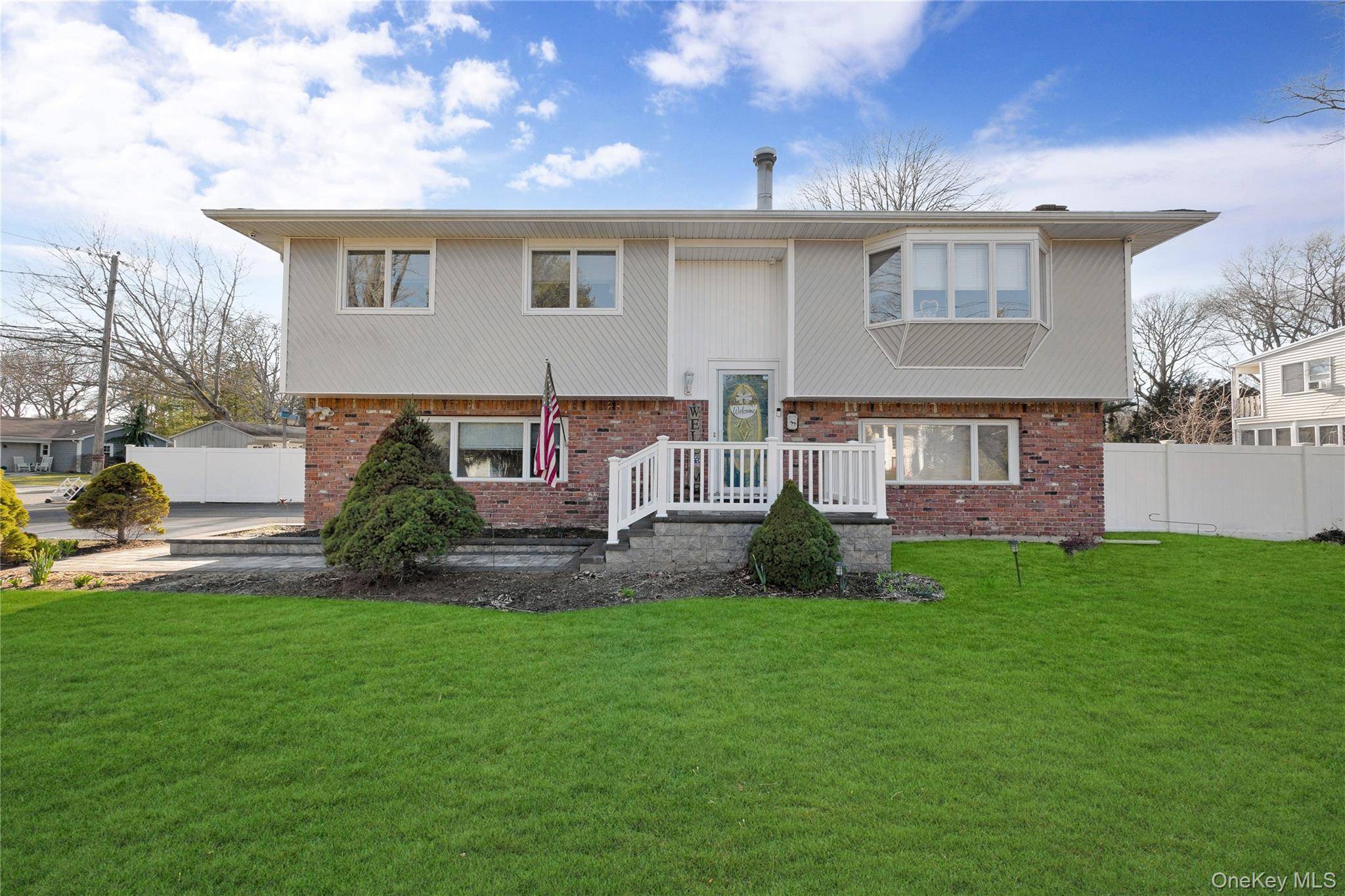 4 Bedroom Home for Sale in Bohemia - New York - USA - 1