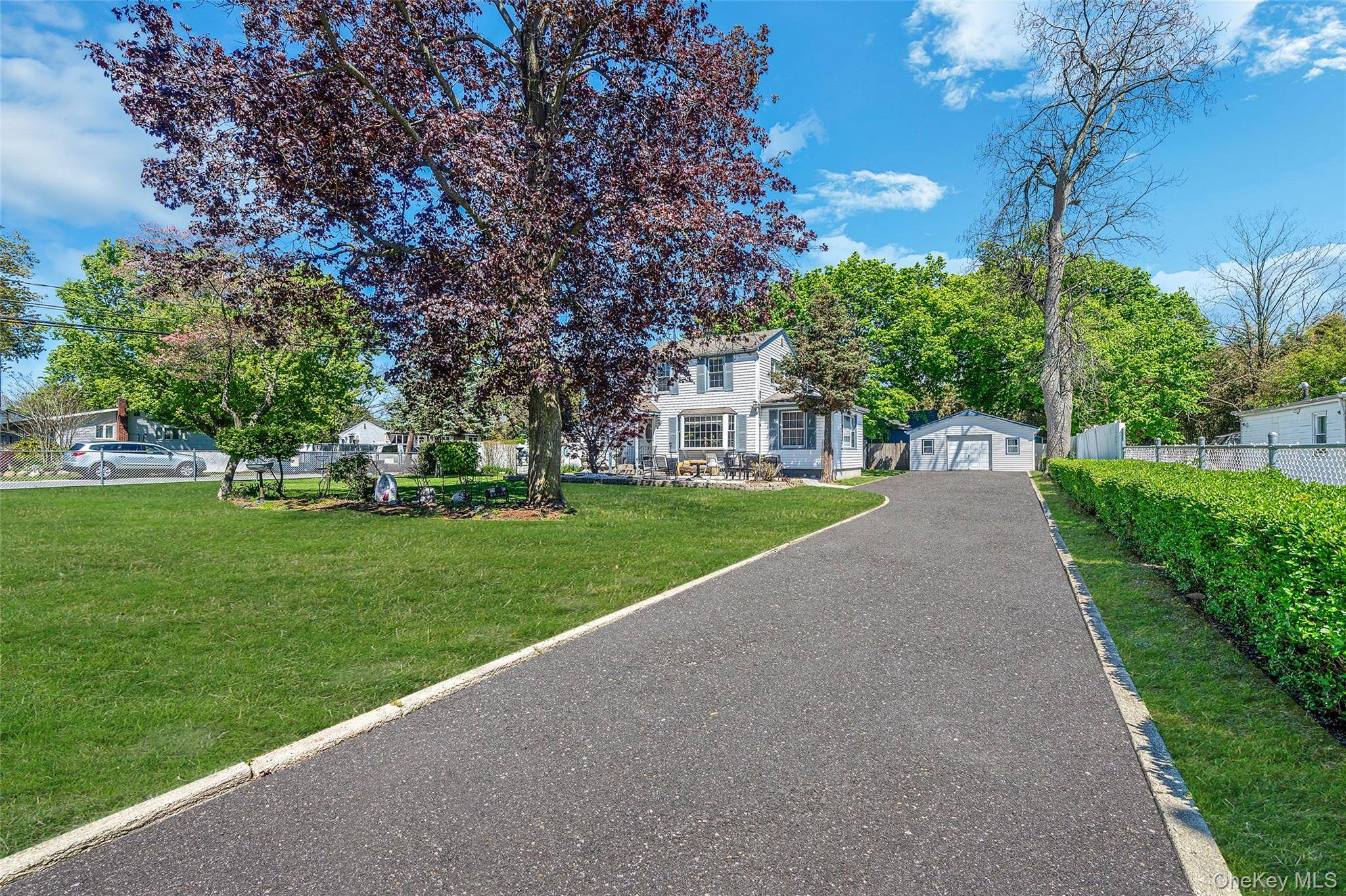 Casa de 4 Dormitorios en Venta en Brentwood - Nueva York - EE. UU. - 2