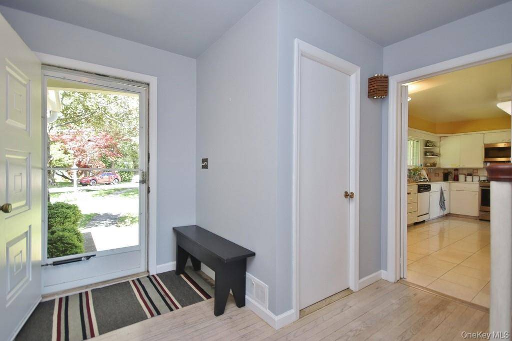 4 Bedroom Home for Sale in Briarcliff Manor - New York - USA - 2