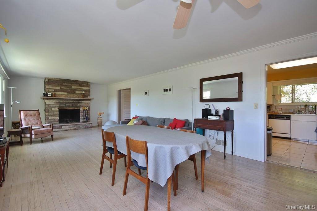 4 Bedroom Home for Sale in Briarcliff Manor - New York - USA - 8