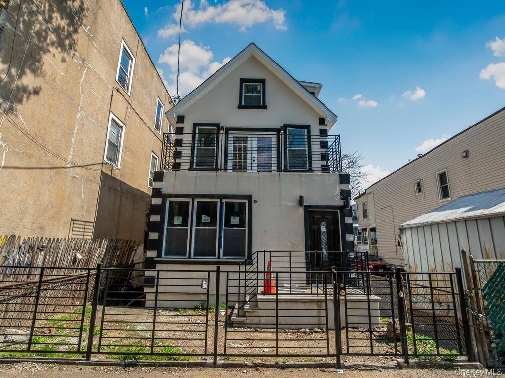 Casa com 4 Quartos à Venda em Bronx - Nova Iorque - EUA - 2