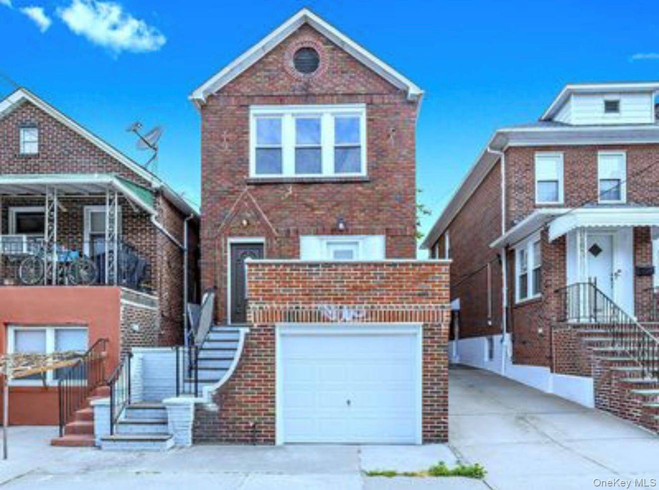 Casa com 4 Quartos à Venda em Bronx - Nova Iorque - EUA - 1