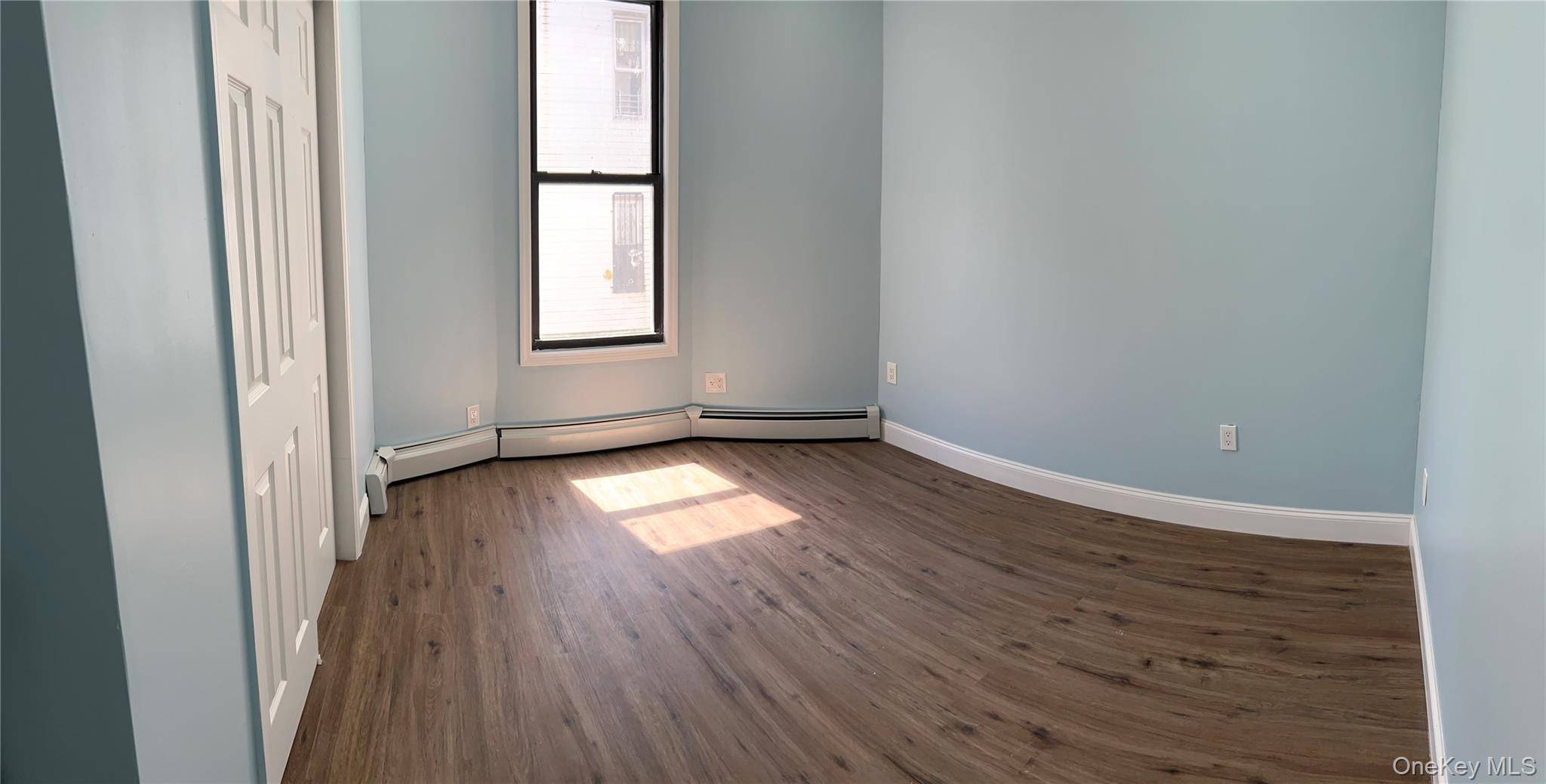 Casa de 4 Dormitorios en Venta en Bronx - Nueva York - EE. UU. - 4