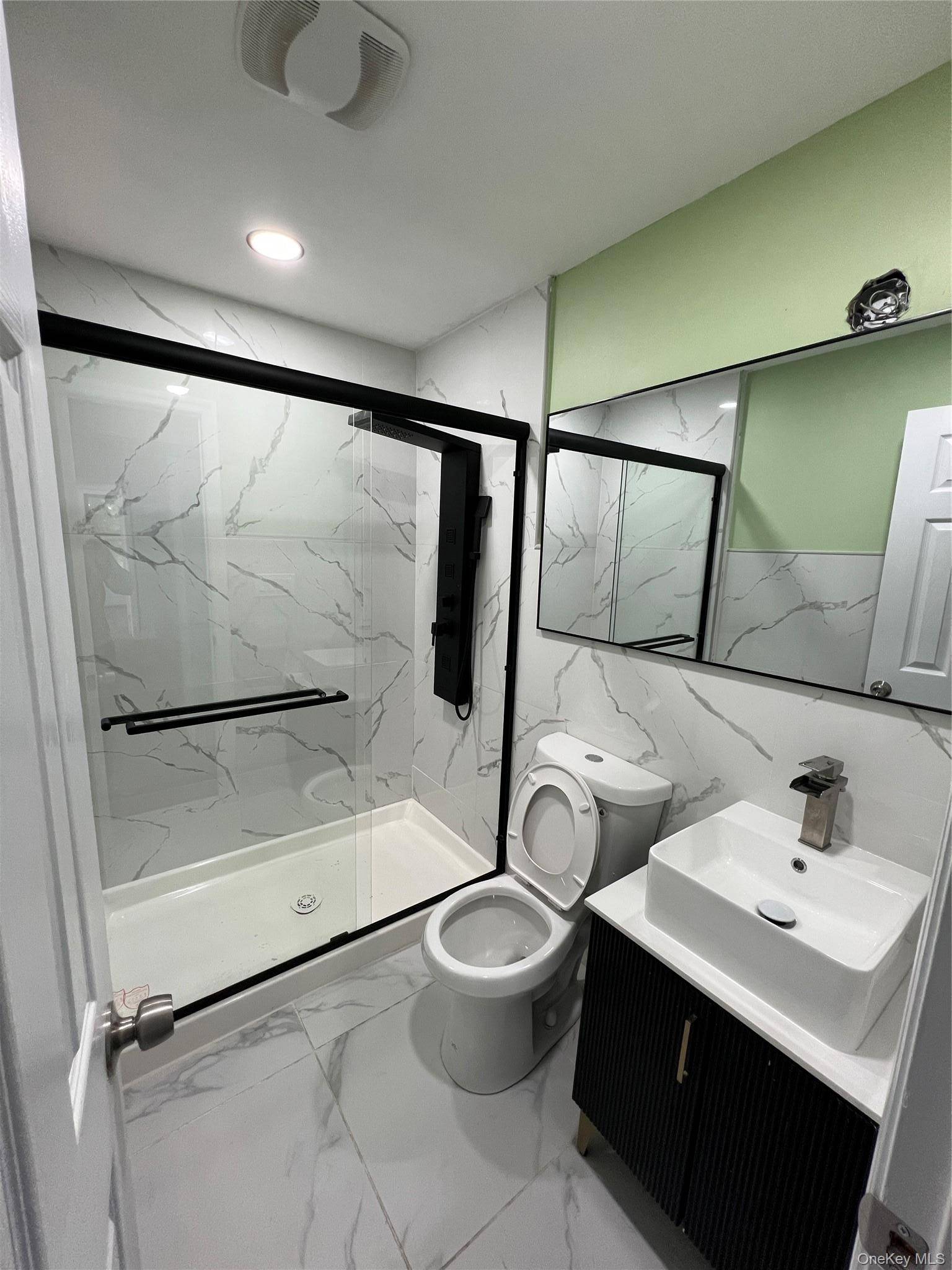Casa de 4 Dormitorios en Venta en Bronx - Nueva York - EE. UU. - 5