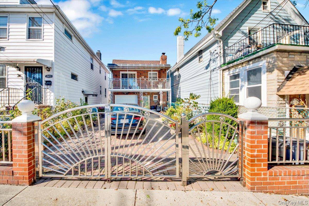 Casa com 4 Quartos à Venda em Bronx - Nova Iorque - EUA - 1