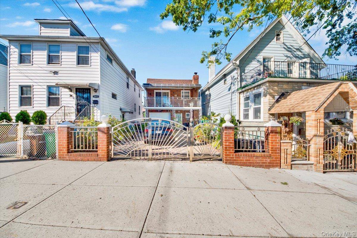 Casa com 4 Quartos à Venda em Bronx - Nova Iorque - EUA - 2