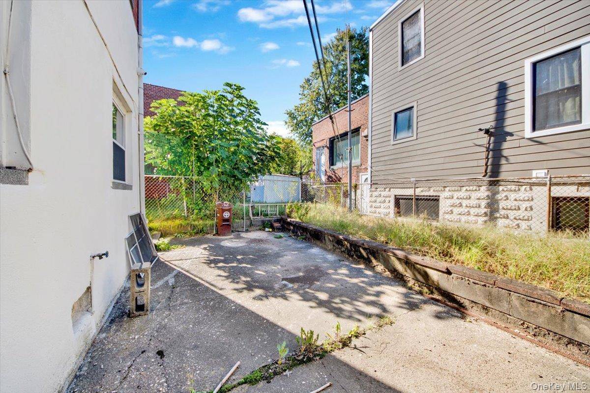 Casa com 4 Quartos à Venda em Bronx - Nova Iorque - EUA - 8