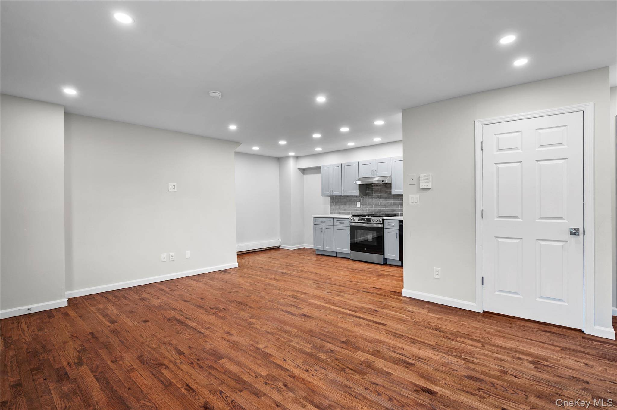 Casa com 4 Quartos à Venda em Bronx - Nova Iorque - EUA - 7