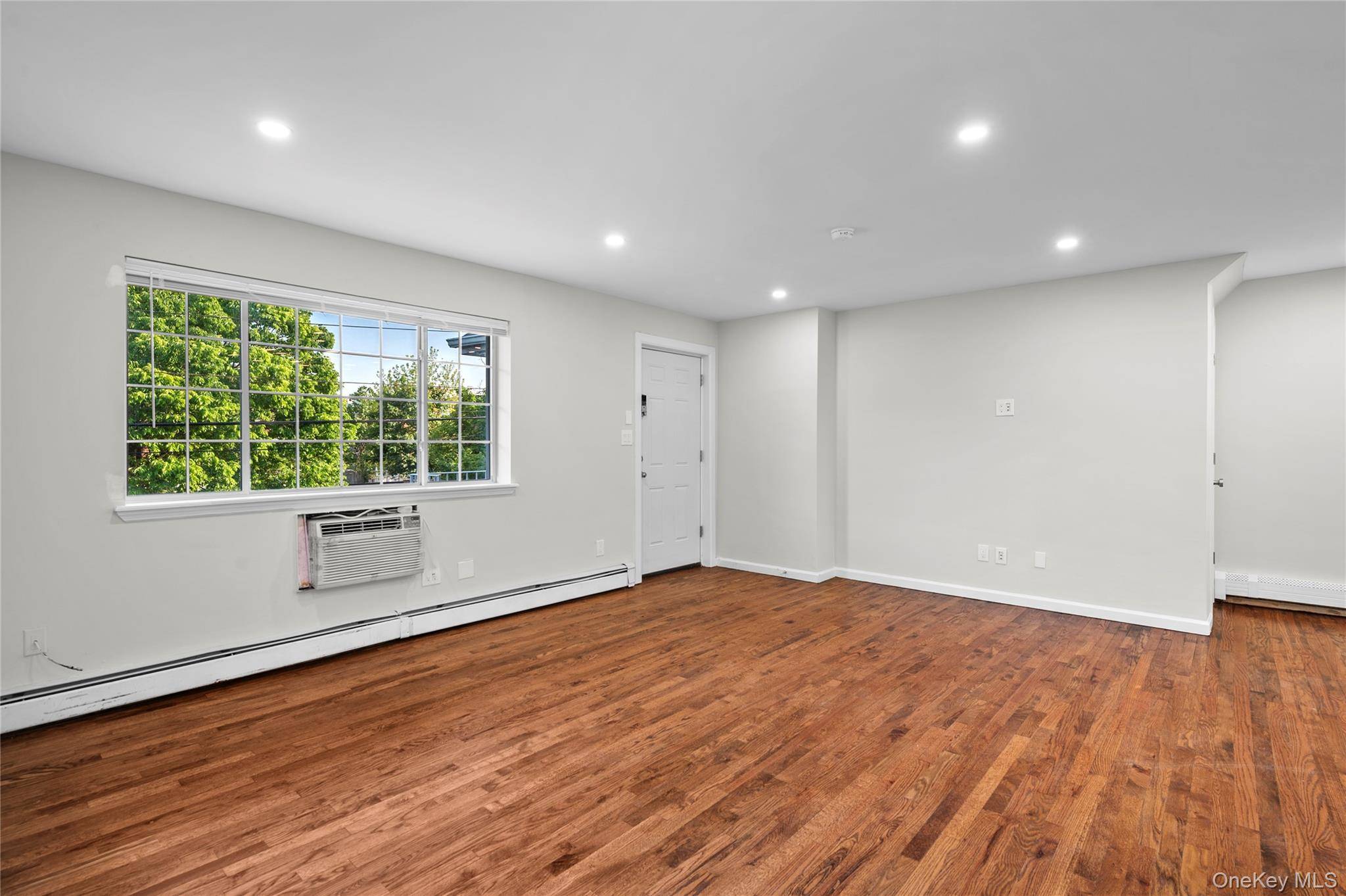 Casa com 4 Quartos à Venda em Bronx - Nova Iorque - EUA - 8