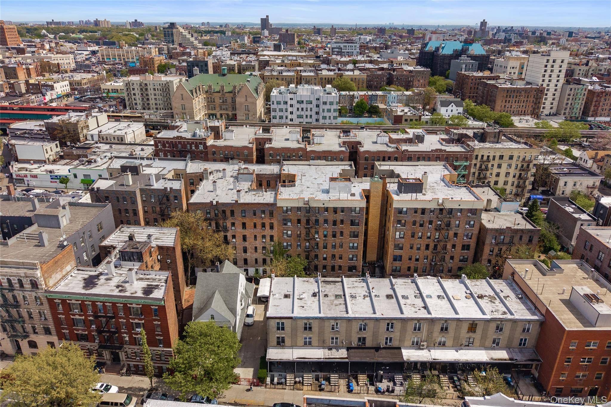 Casa com 4 Quartos à Venda em Bronx - Nova Iorque - EUA - 7