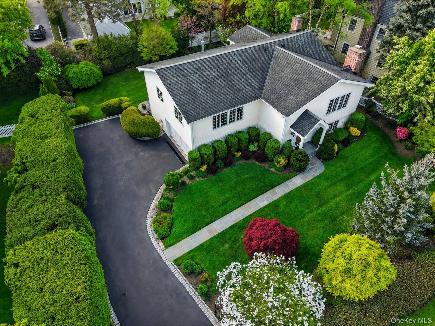 Casa de 4 Dormitorios en Venta en Bronxville - Nueva York - EE. UU. - 1