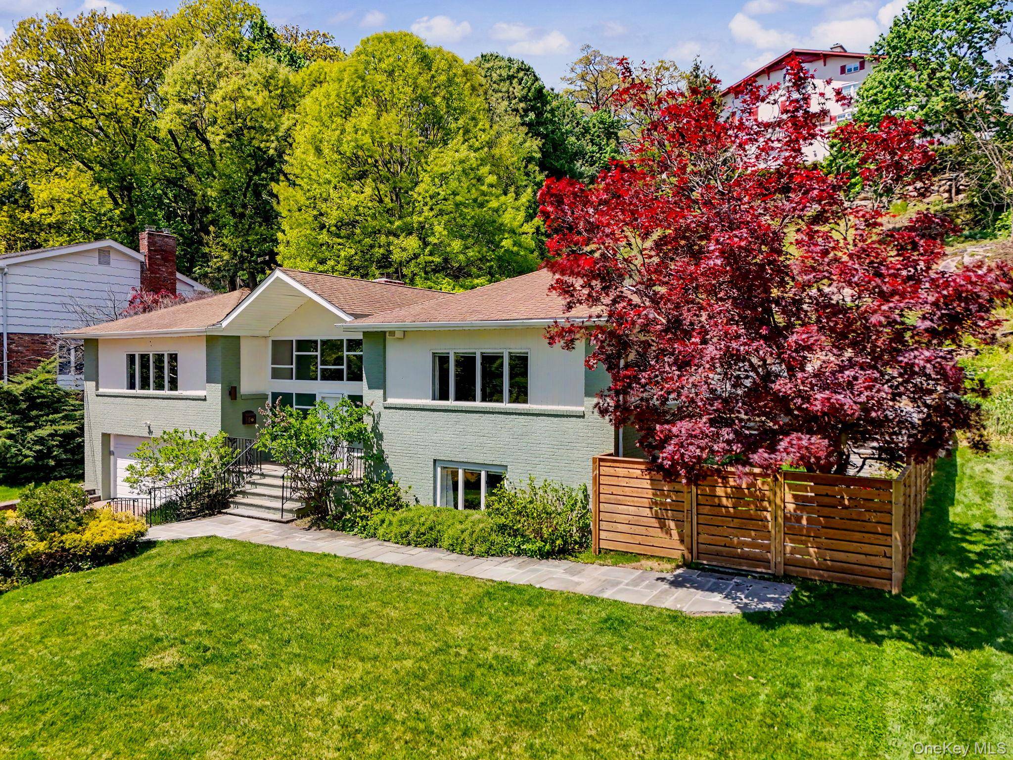 Casa com 4 Quartos à Venda em Bronxville - Nova Iorque - EUA - 1