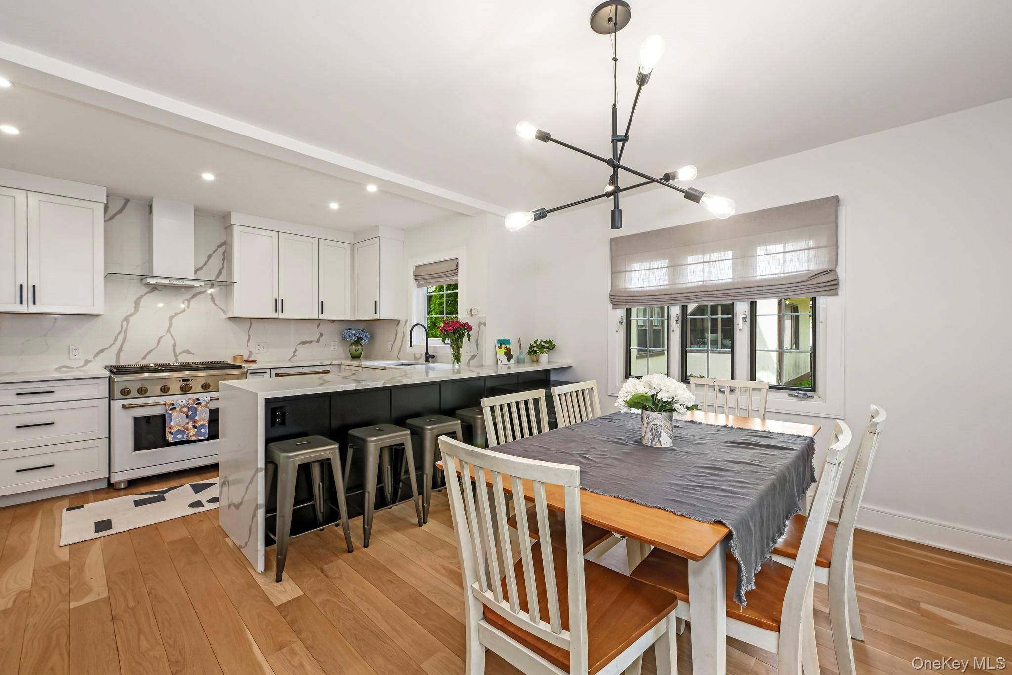 Casa de 4 Dormitorios en Venta en Bronxville - Nueva York - EE. UU. - 2