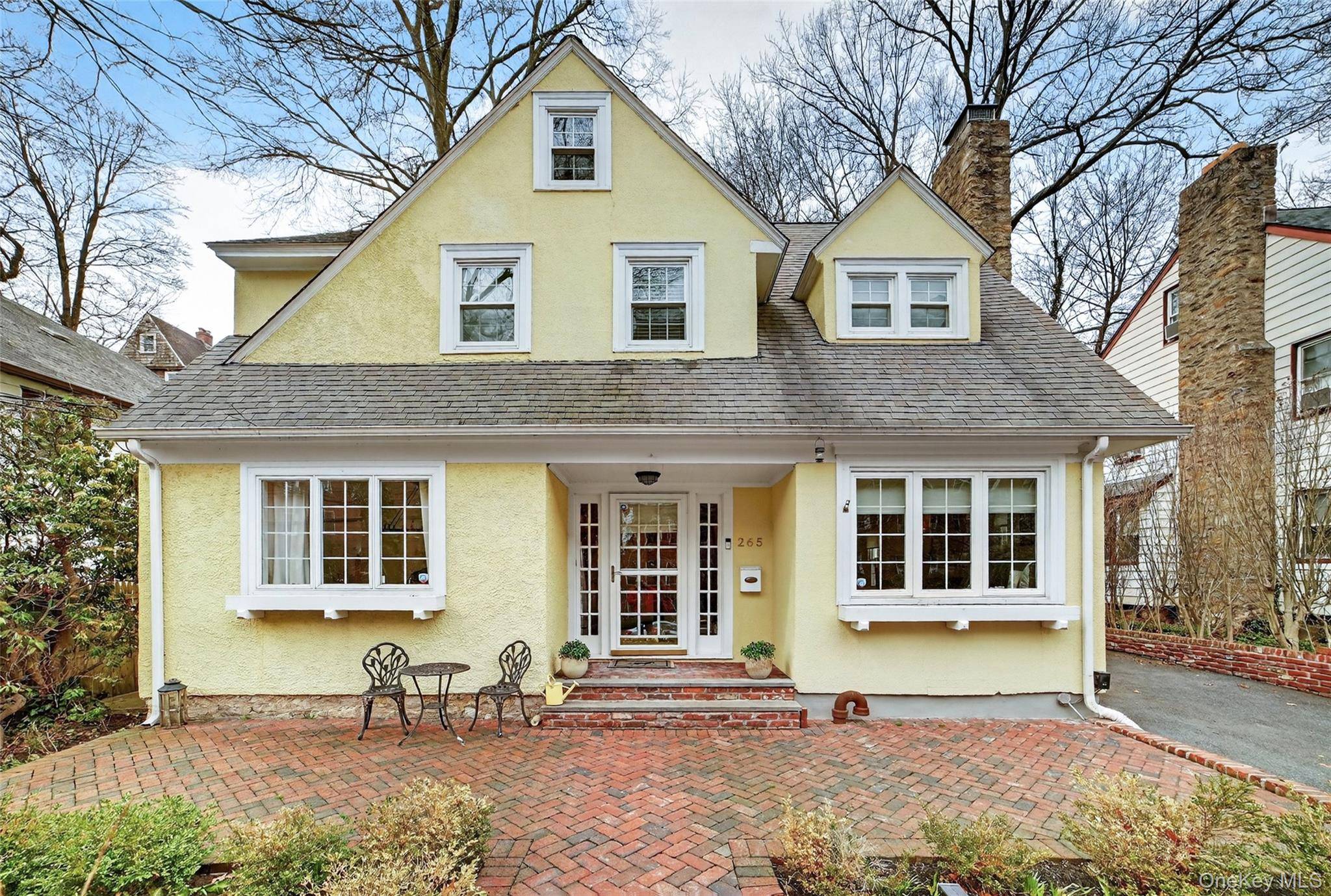 Casa de 4 Dormitorios en Venta en Bronxville - Nueva York - EE. UU. - 1
