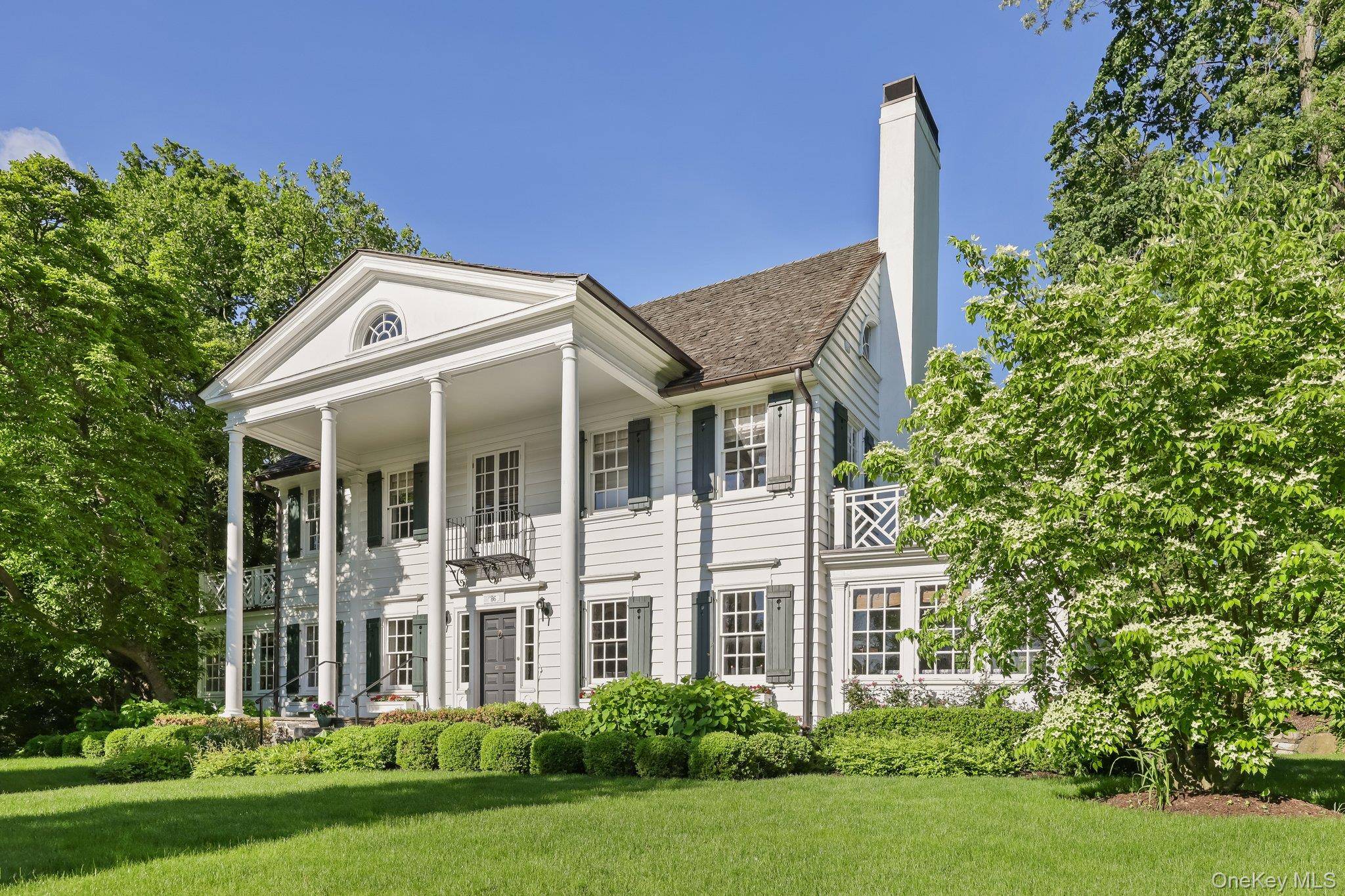 Casa de 4 Dormitorios en Venta en Bronxville - Nueva York - EE. UU. - 2