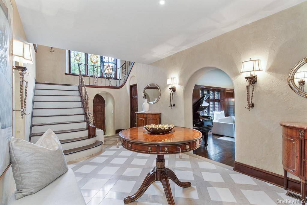Casa de 4 Dormitorios en Venta en Bronxville - Nueva York - EE. UU. - 3