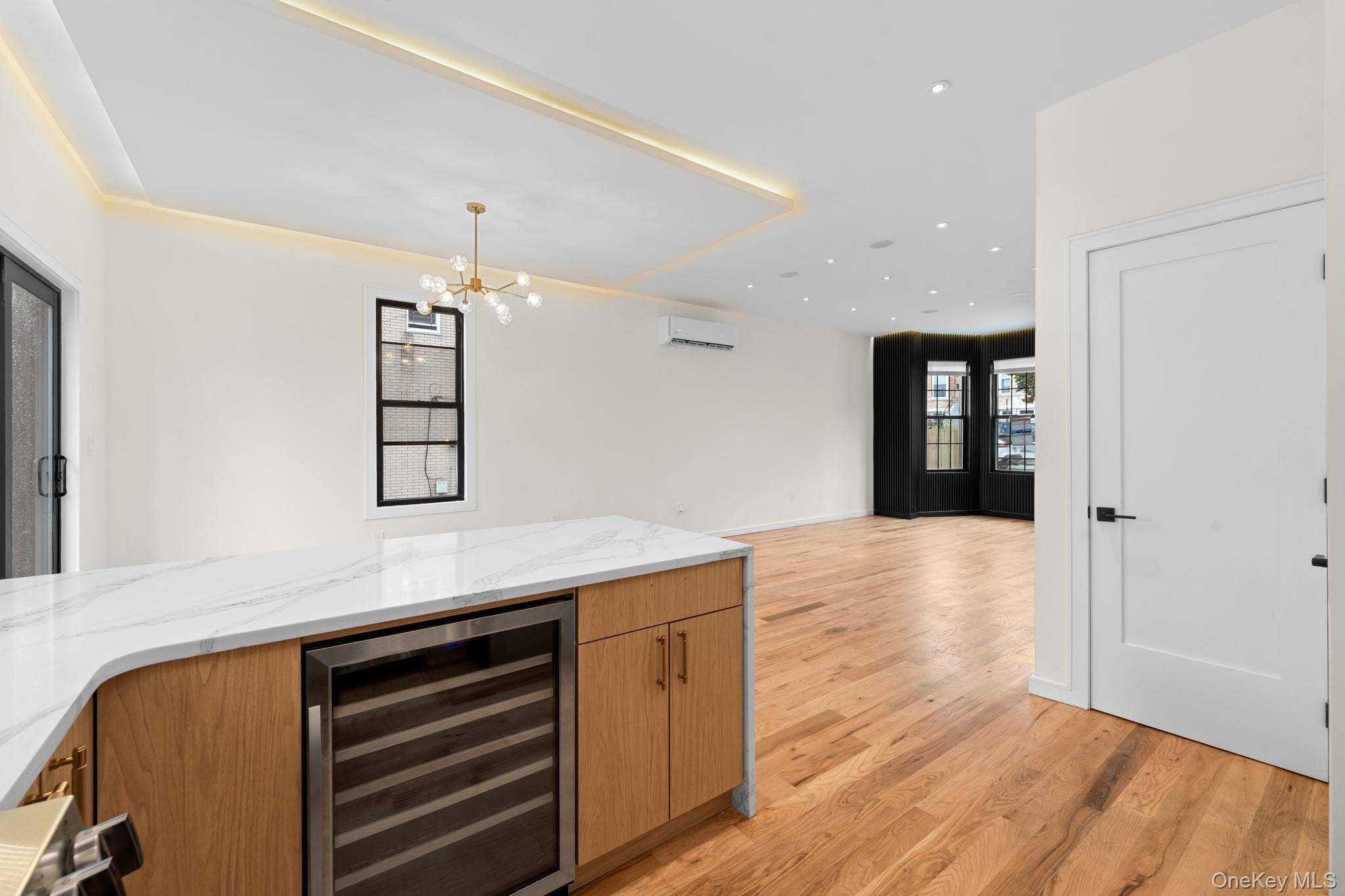 4 Bedroom Home for Sale in Brooklyn - New York - USA - 4