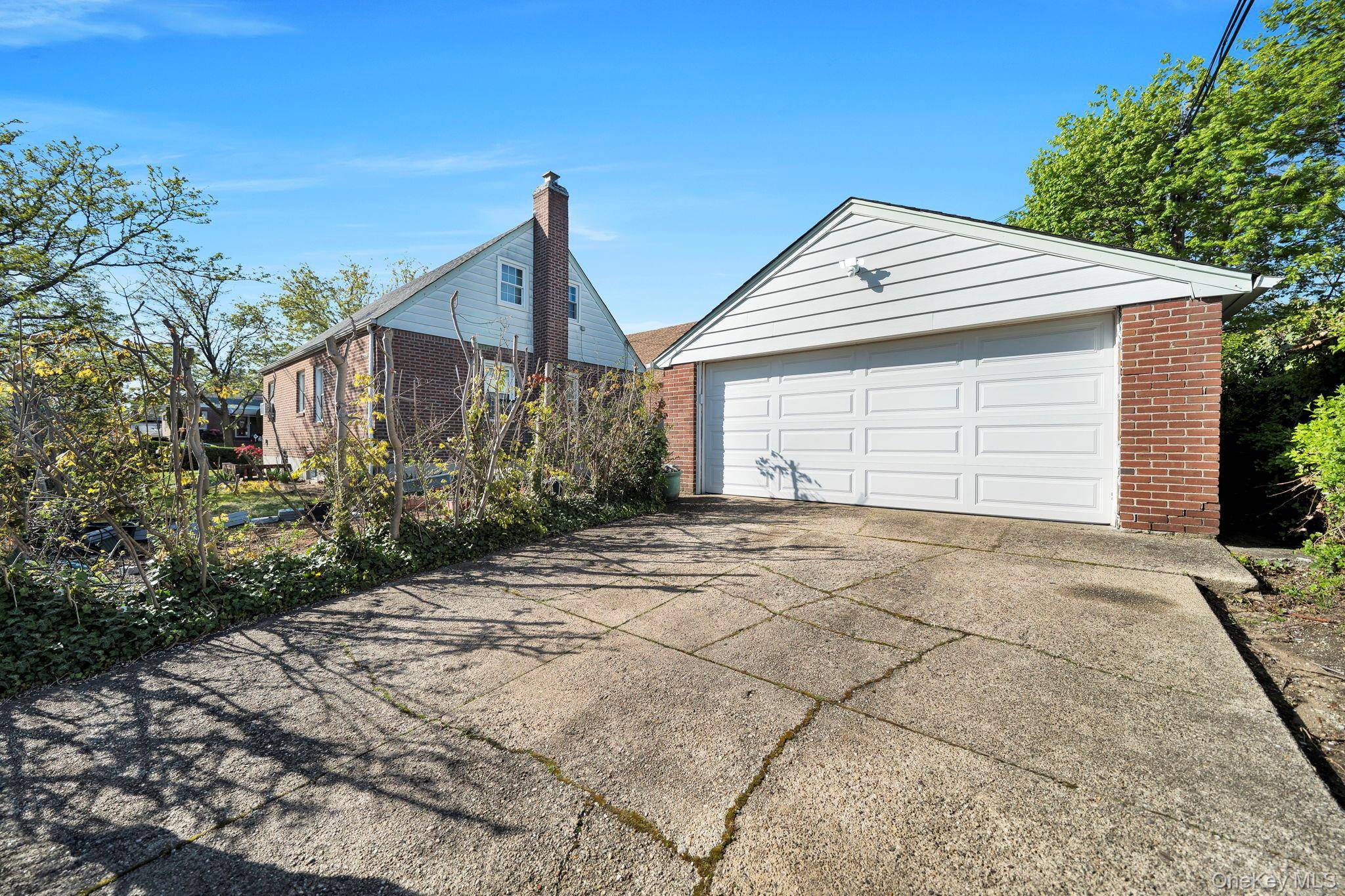 Casa de 4 Dormitorios en Venta en Cambria Heights - Nueva York - EE. UU. - 6