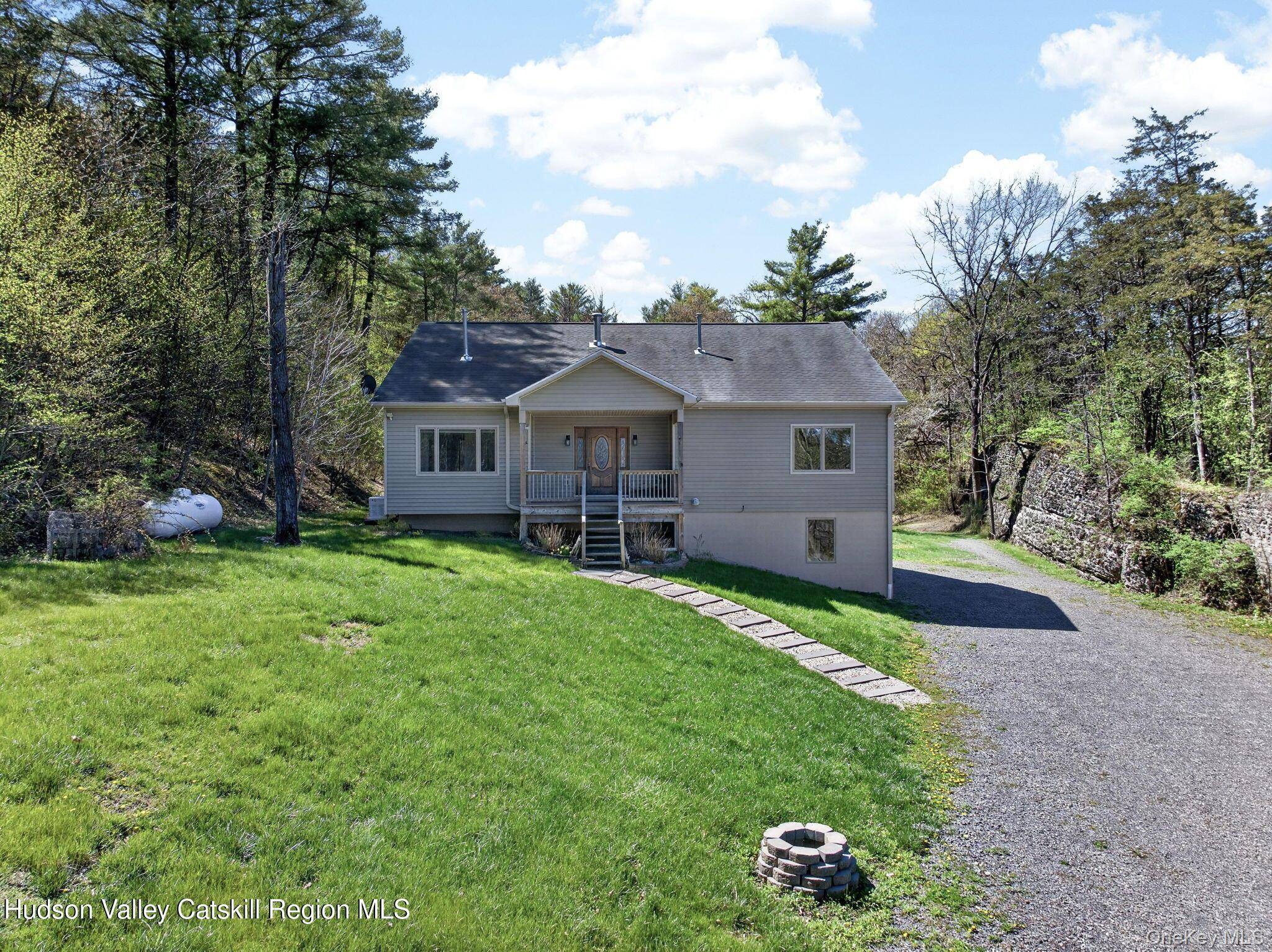Casa com 4 Quartos à Venda em Catskill - Nova Iorque - EUA - 2