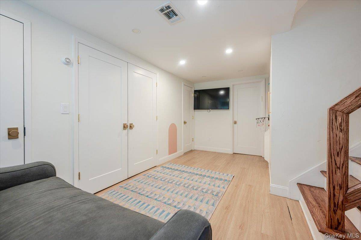 Casa com 4 Quartos à Venda em Cedarhurst - Nova Iorque - EUA - 8