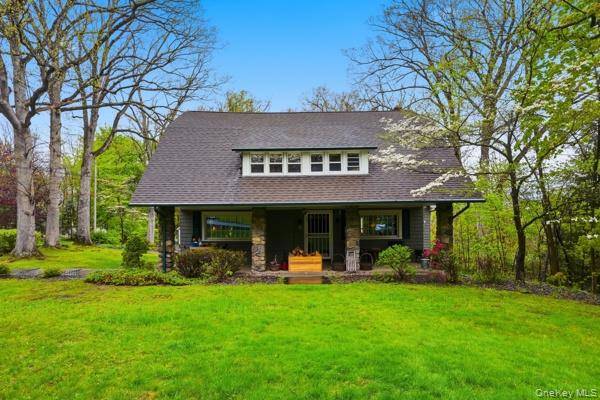 Casa com 4 Quartos à Venda em Central Valley - Nova Iorque - EUA - 1