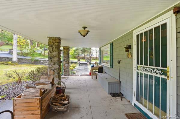 Casa com 4 Quartos à Venda em Central Valley - Nova Iorque - EUA - 5