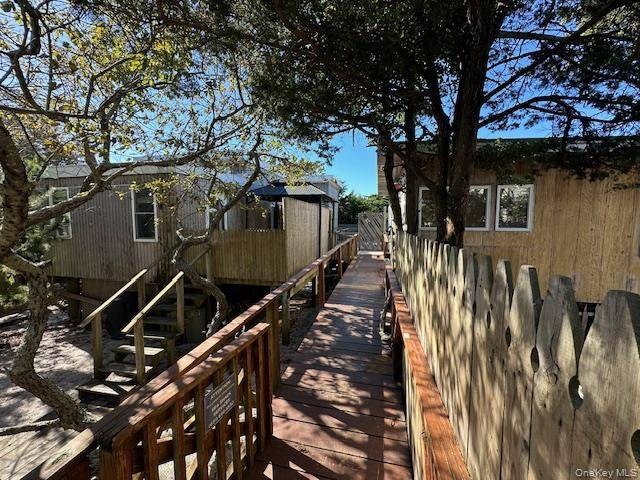 Casa de 4 Dormitorios en Venta en Cherry Grove, Fire Island, NY - 1