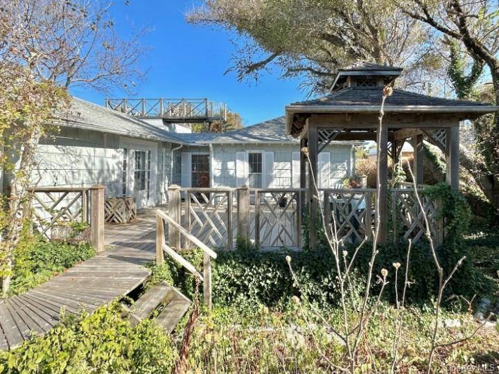 Casa com 4 Quartos à Venda em Cherry Grove - Nova Iorque - EUA - 2