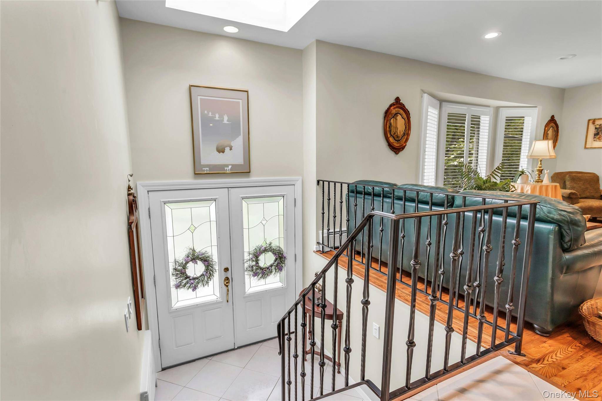 4 Bedroom Home for Sale in Commack - New York - USA - 5
