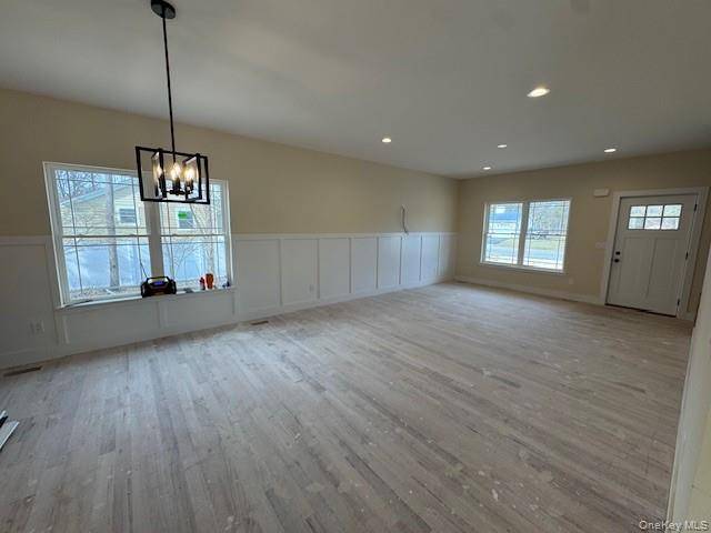 Casa de 4 Dormitorios en Venta en Coram - Nueva York - EE. UU. - 2