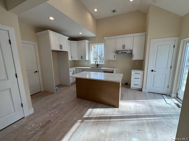 Casa de 4 Dormitorios en Venta en Coram - Nueva York - EE. UU. - 5