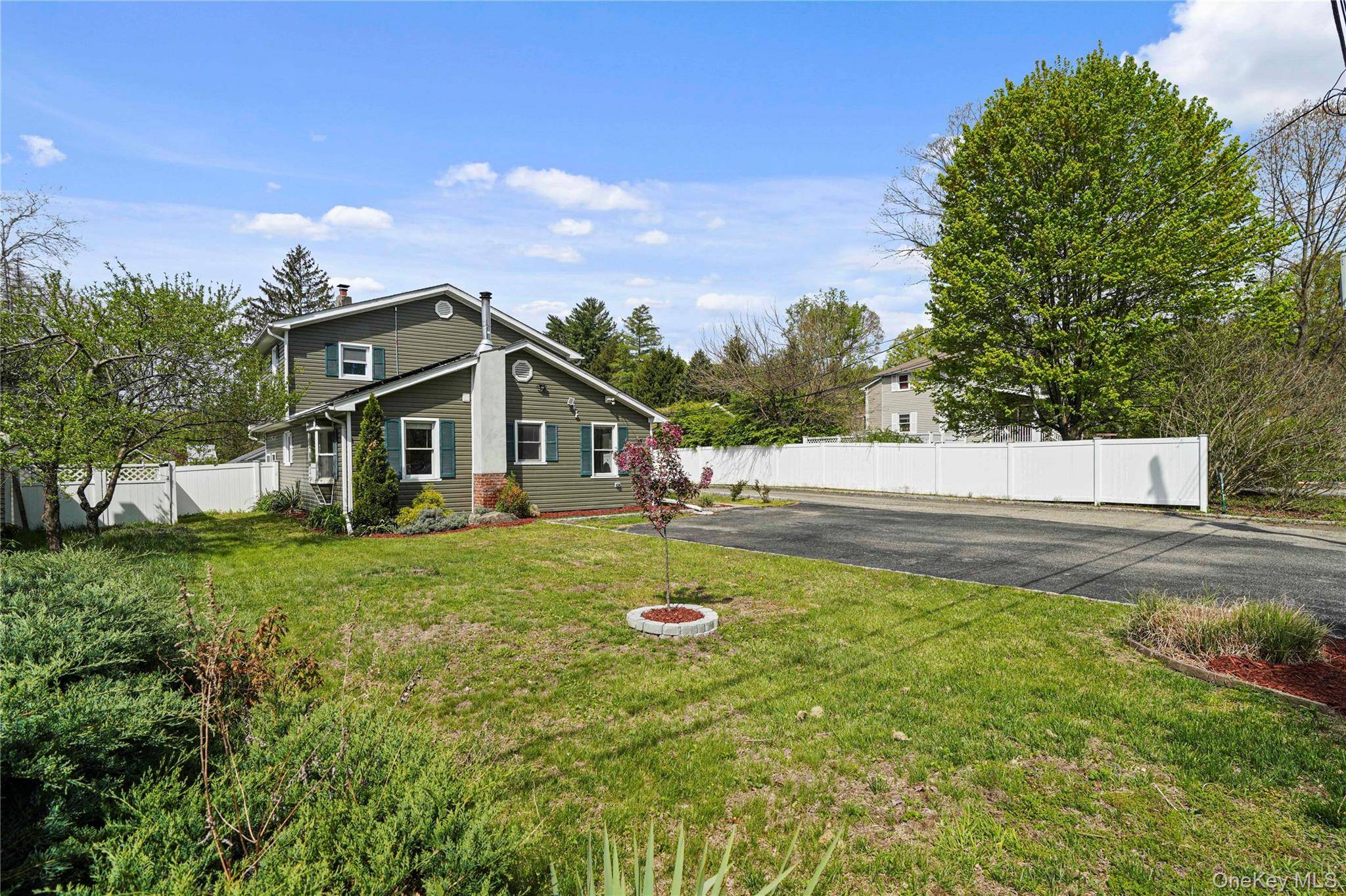 Casa com 4 Quartos à Venda em Cortlandt Manor - Nova Iorque - EUA - 1